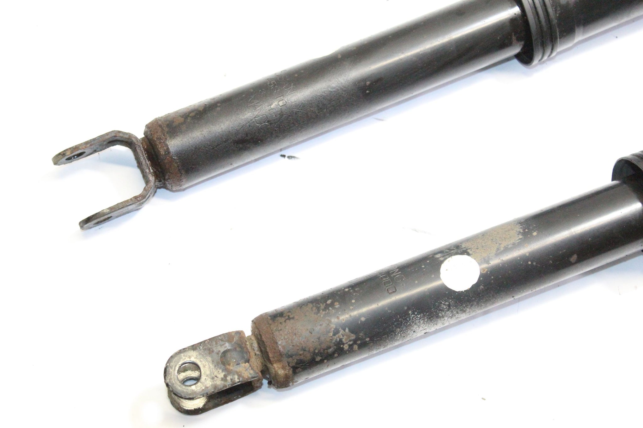 2013 SSANGYONG KORANDO 2.0 Rear Shock Absorber Strut Pair