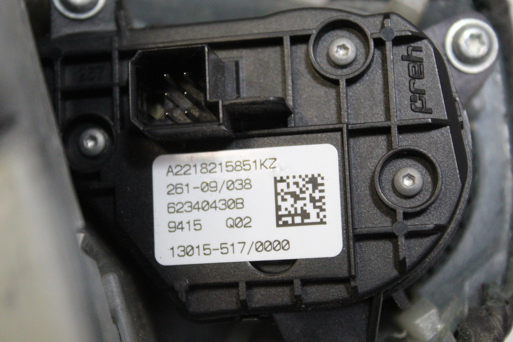 MERCEDES S Class W221 Steering Wheel Airbag with Controls A2218215851KZ