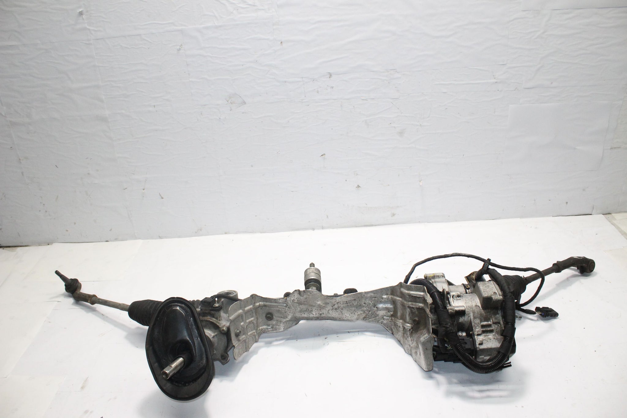 2013 VOLVO V40 2.0 STEERING RACK