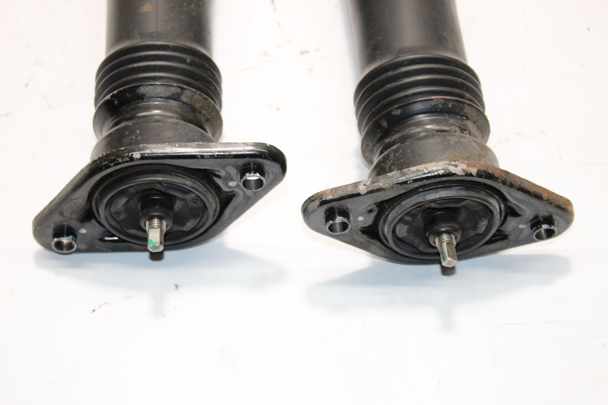 2019 HYUNDAI I40 1.6 Rear Shock Absorber Pair 55311-3Z780