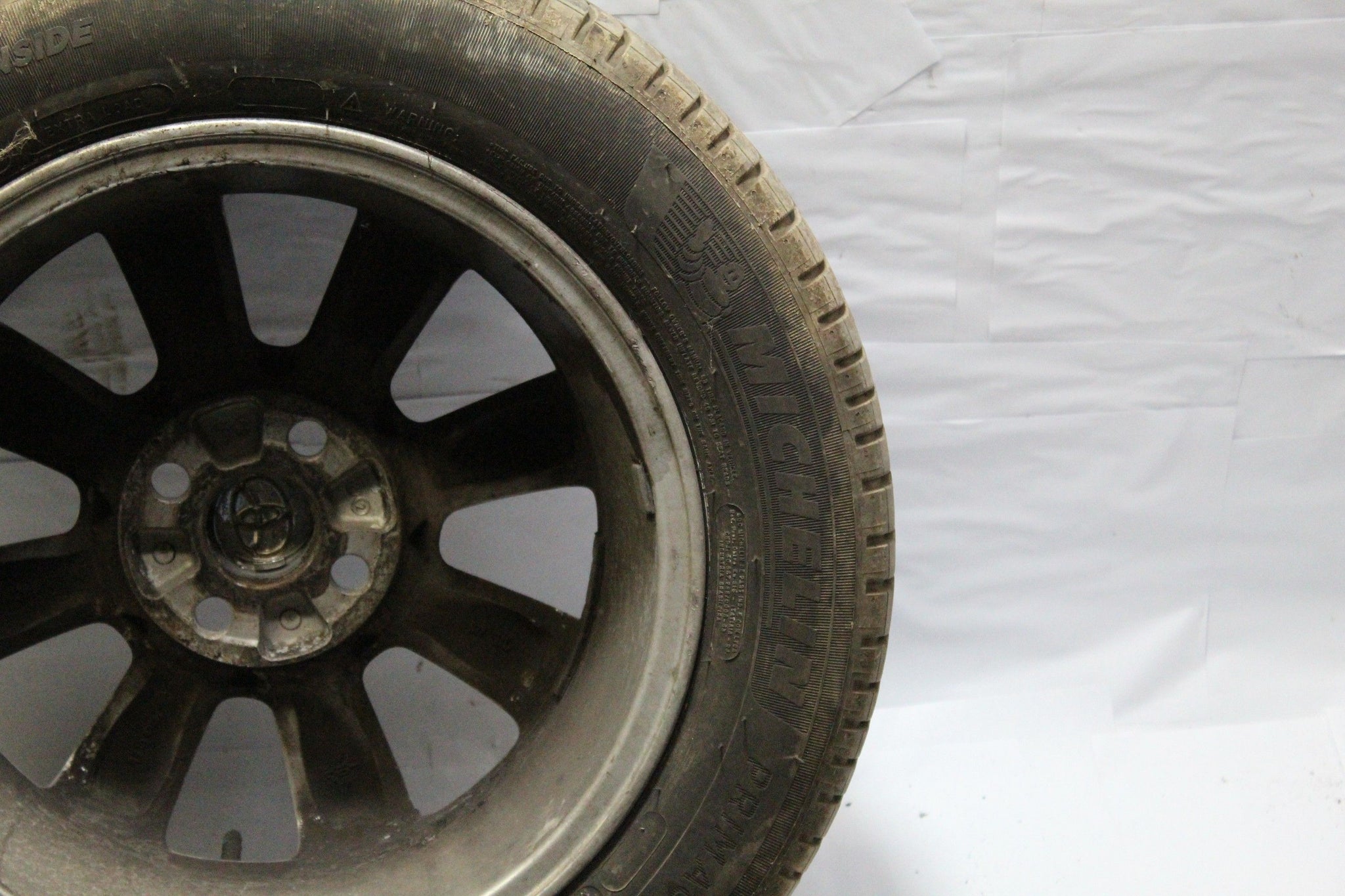 2011 TOYOTA YARIS Alloy Wheel with Tyre 185/60 R15 6.9MM