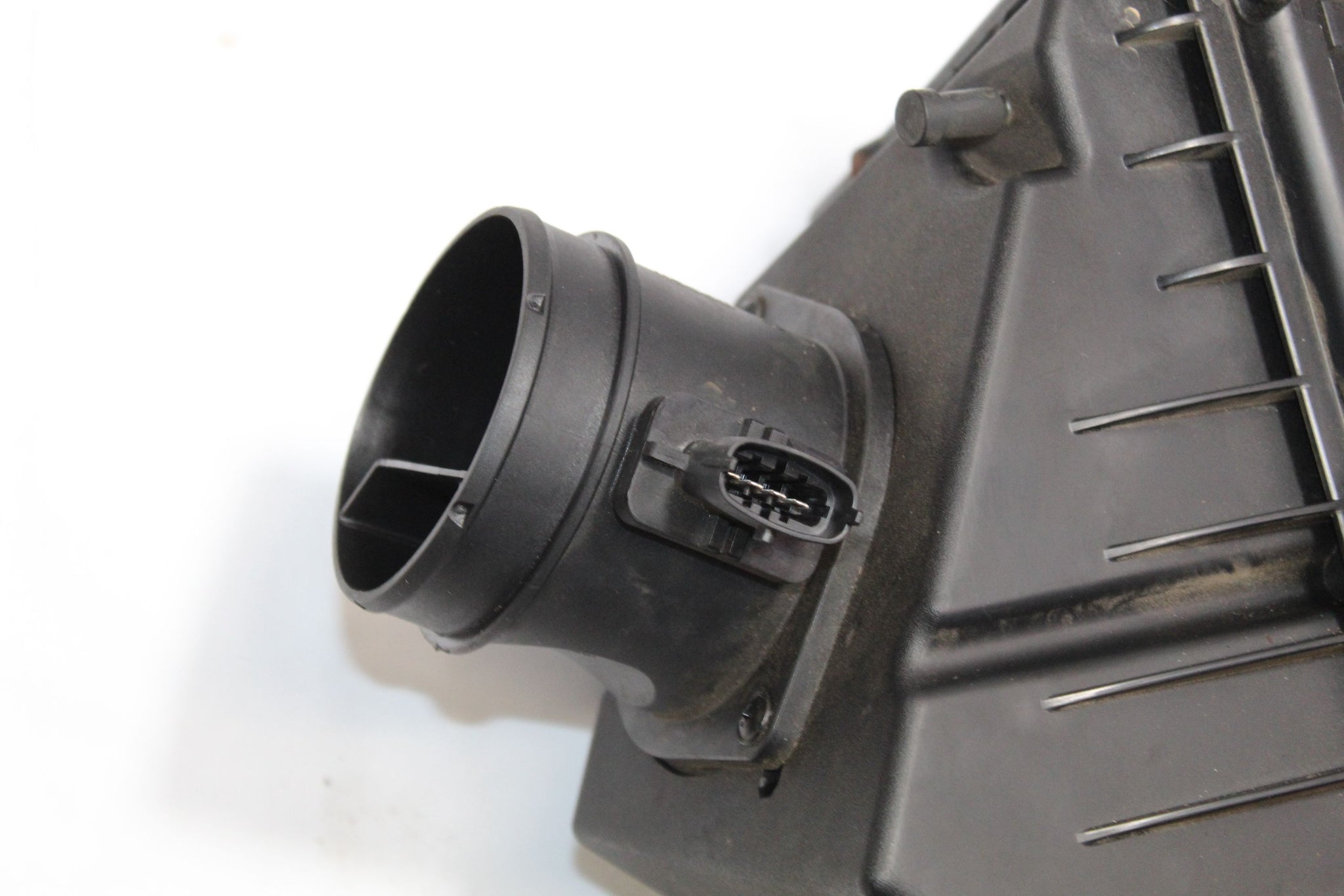 2015 LAND ROVER DISCOVERY SPORT 2.0 Air Filter Box MAF Sensor GJ32-9600-AD