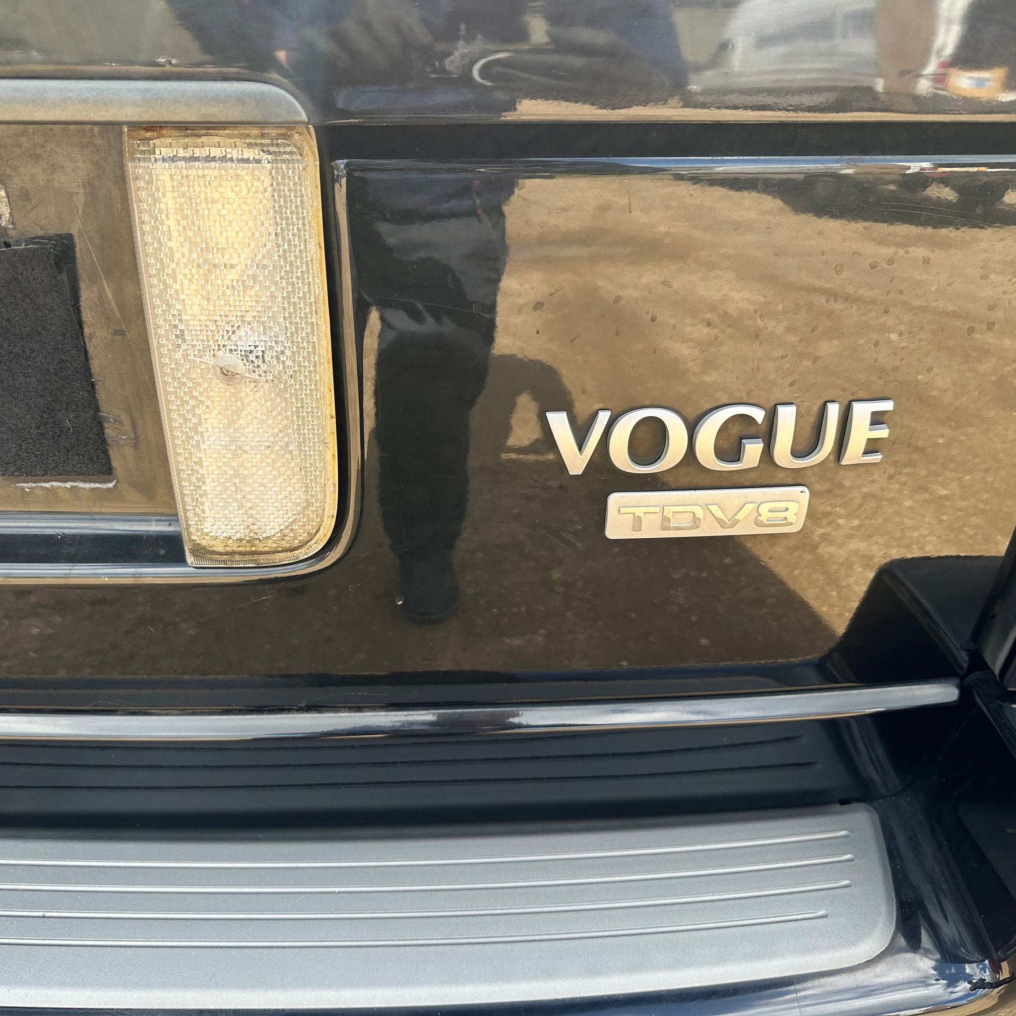RANGE ROVER VOGUE L322 COMPLETE LOWER TAILGATE 2011