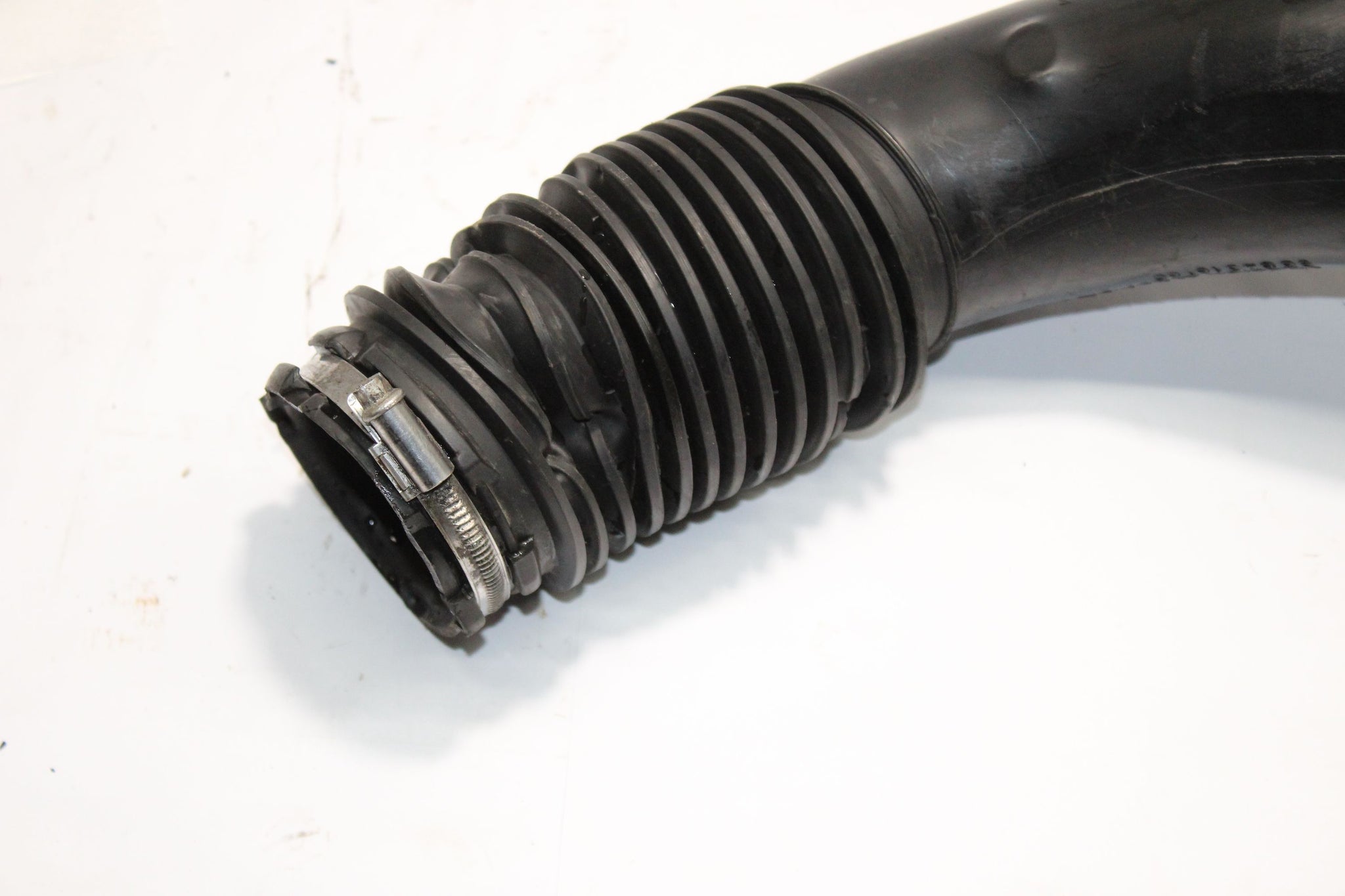 2014 PEUGEOT 5008 1.6 Air Intake Pipe 9684318180