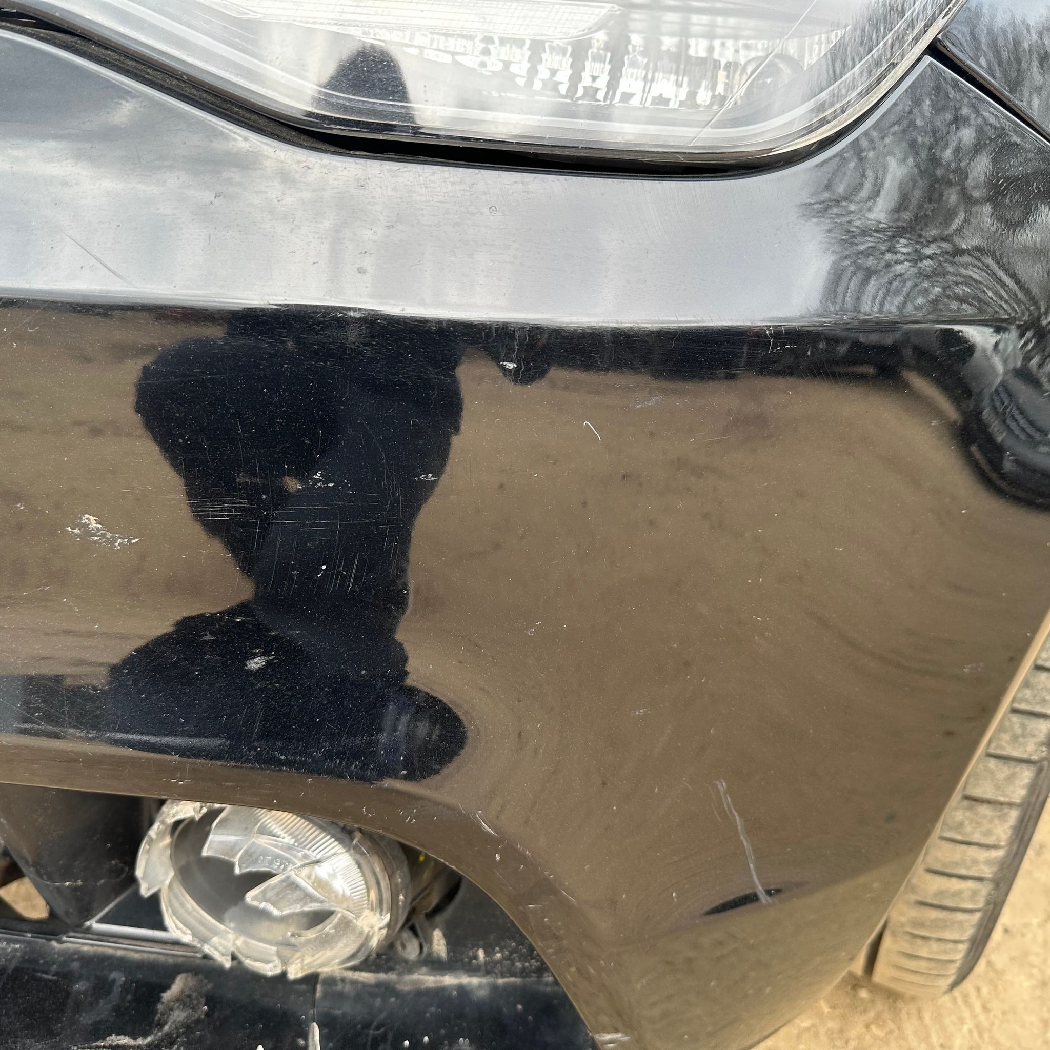 2011 AUDI A1 FRONT BUMPER WITH GRILL
