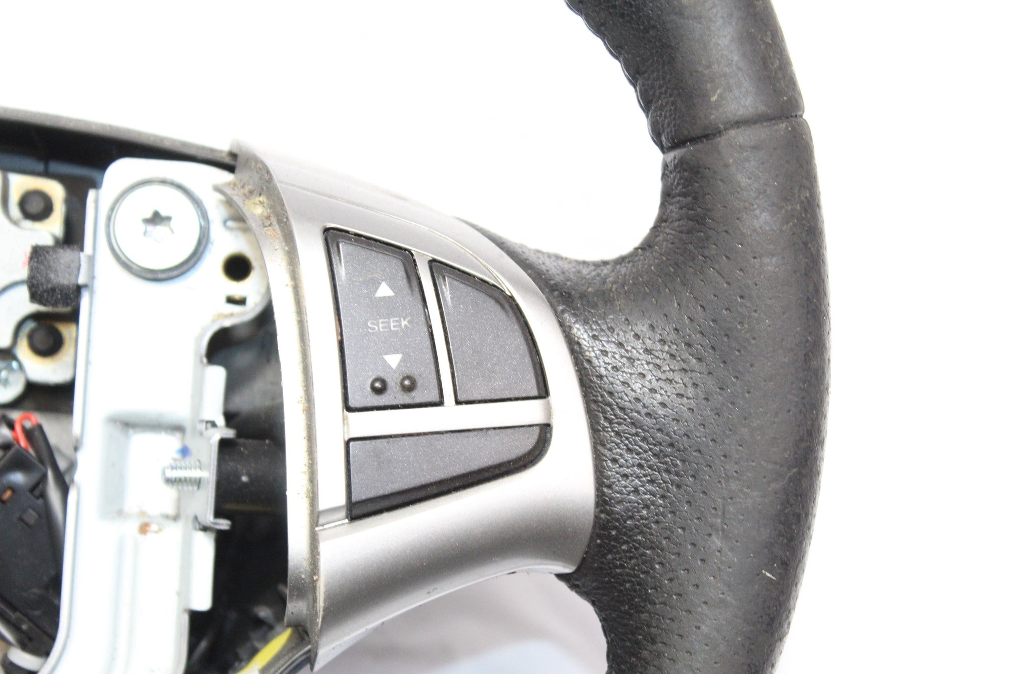 2013 Ssangyong Korando Steering Wheel with Controls