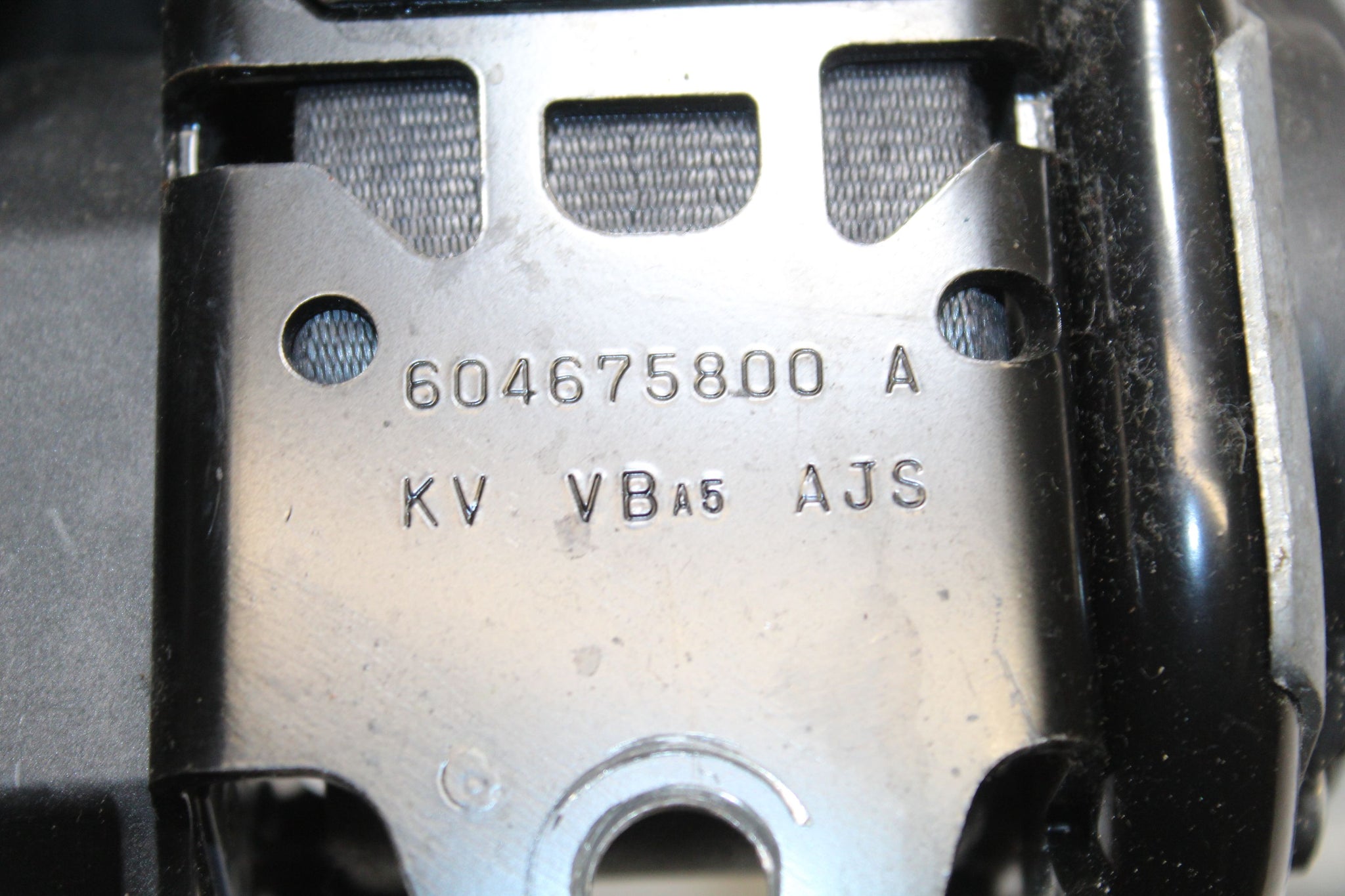 2012 MITSUBISHI OUTLANDER Right side Front Seat Belt 604675800