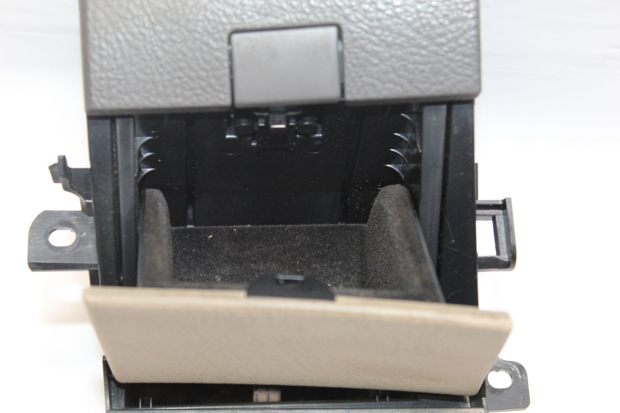 2007 LEXUS GS300 Fuel Flap Boot Open Switch Panel 84010-30190