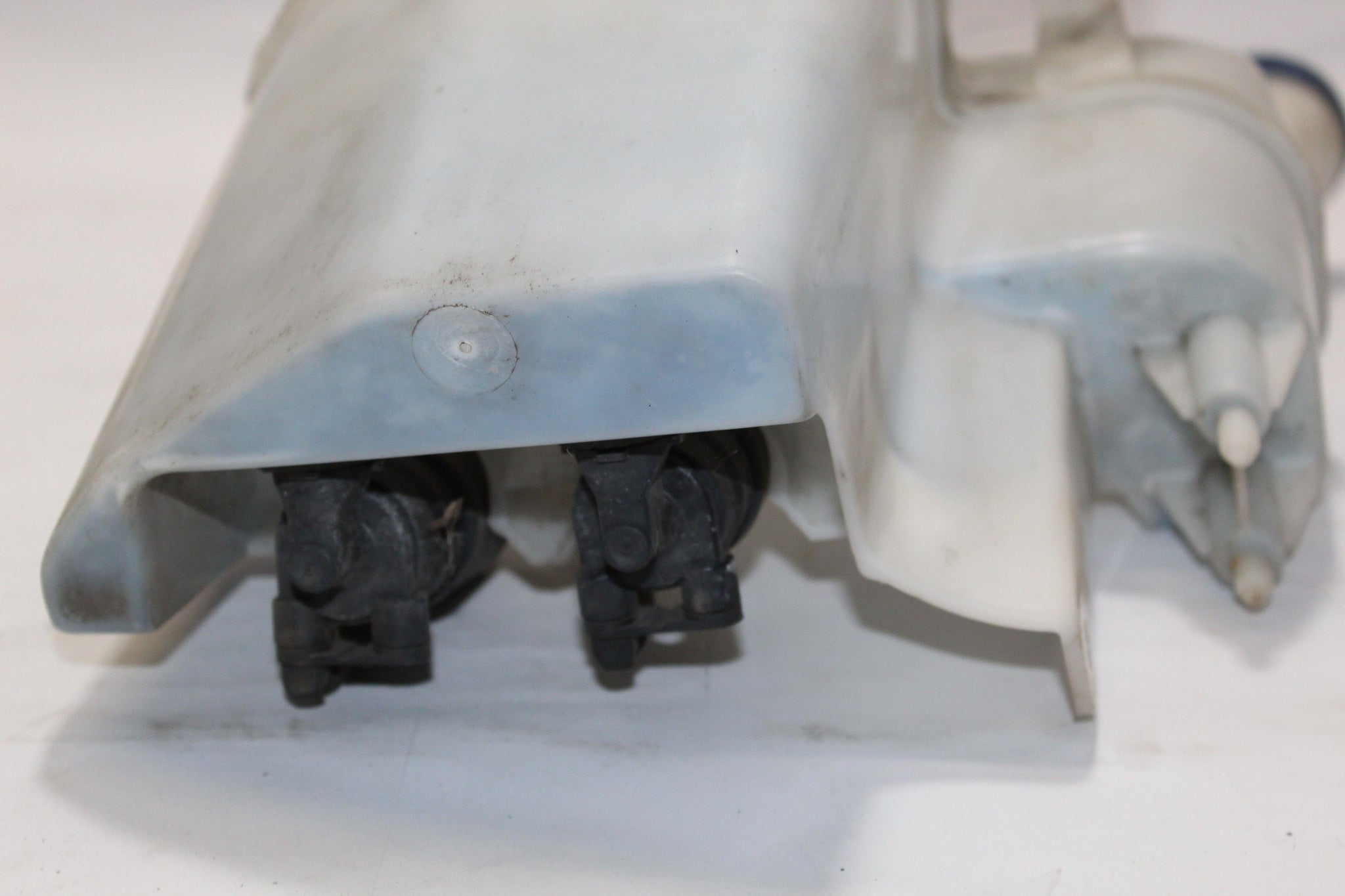 2011 PEUGEOT 107 Windscreen Washer Bottle Pump