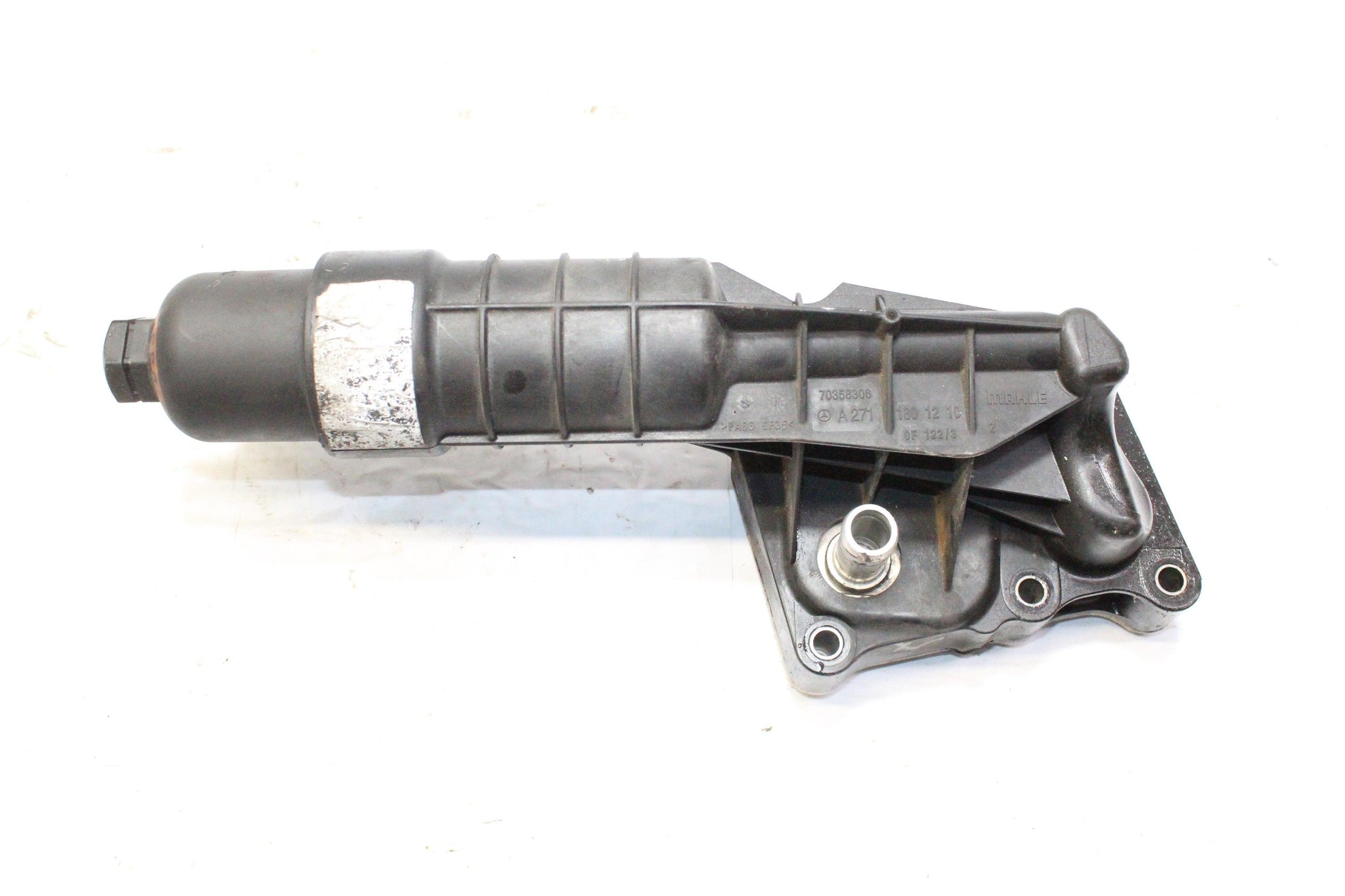 2011 Mercedes C Class W204 1.8 Petrol Oil Filter Housing A2711801210
