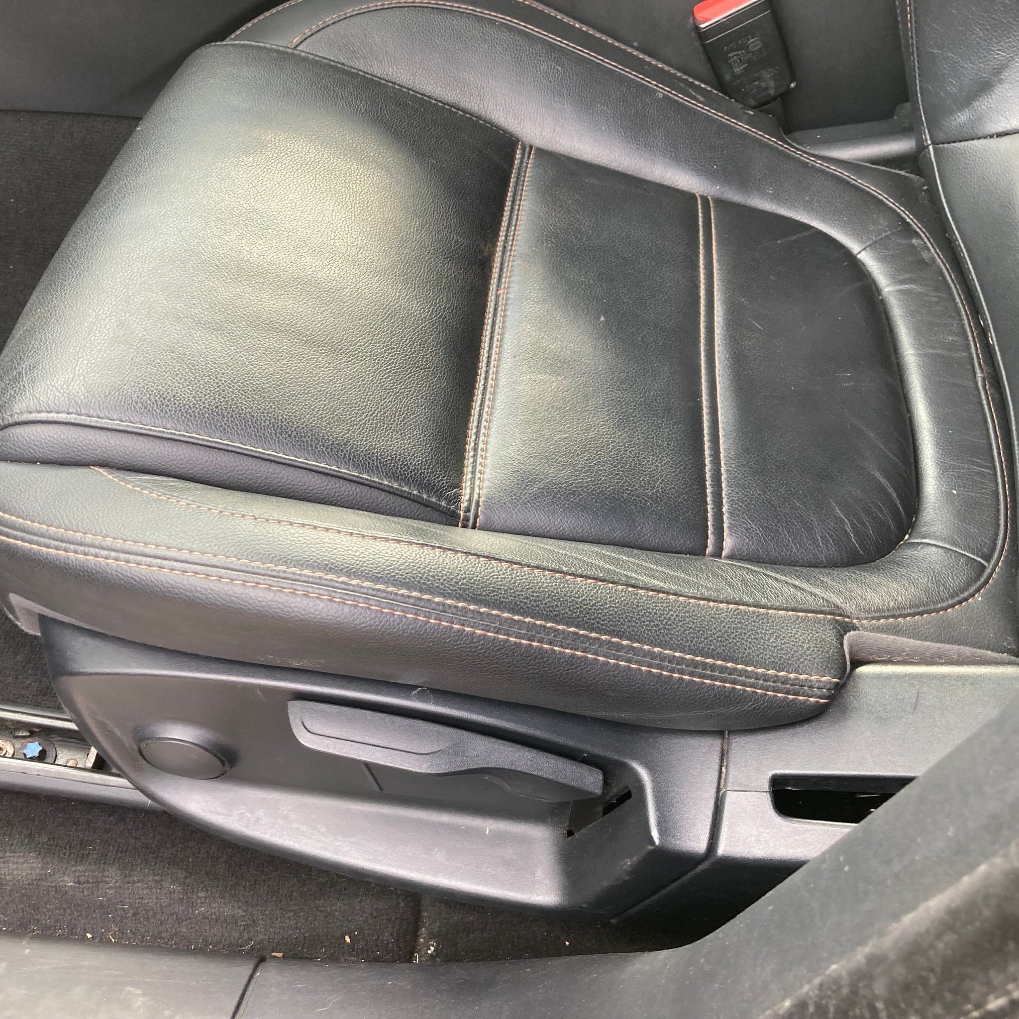 2017 JAGUAR F PACE PASSENGER SIDE FRONT SEAT