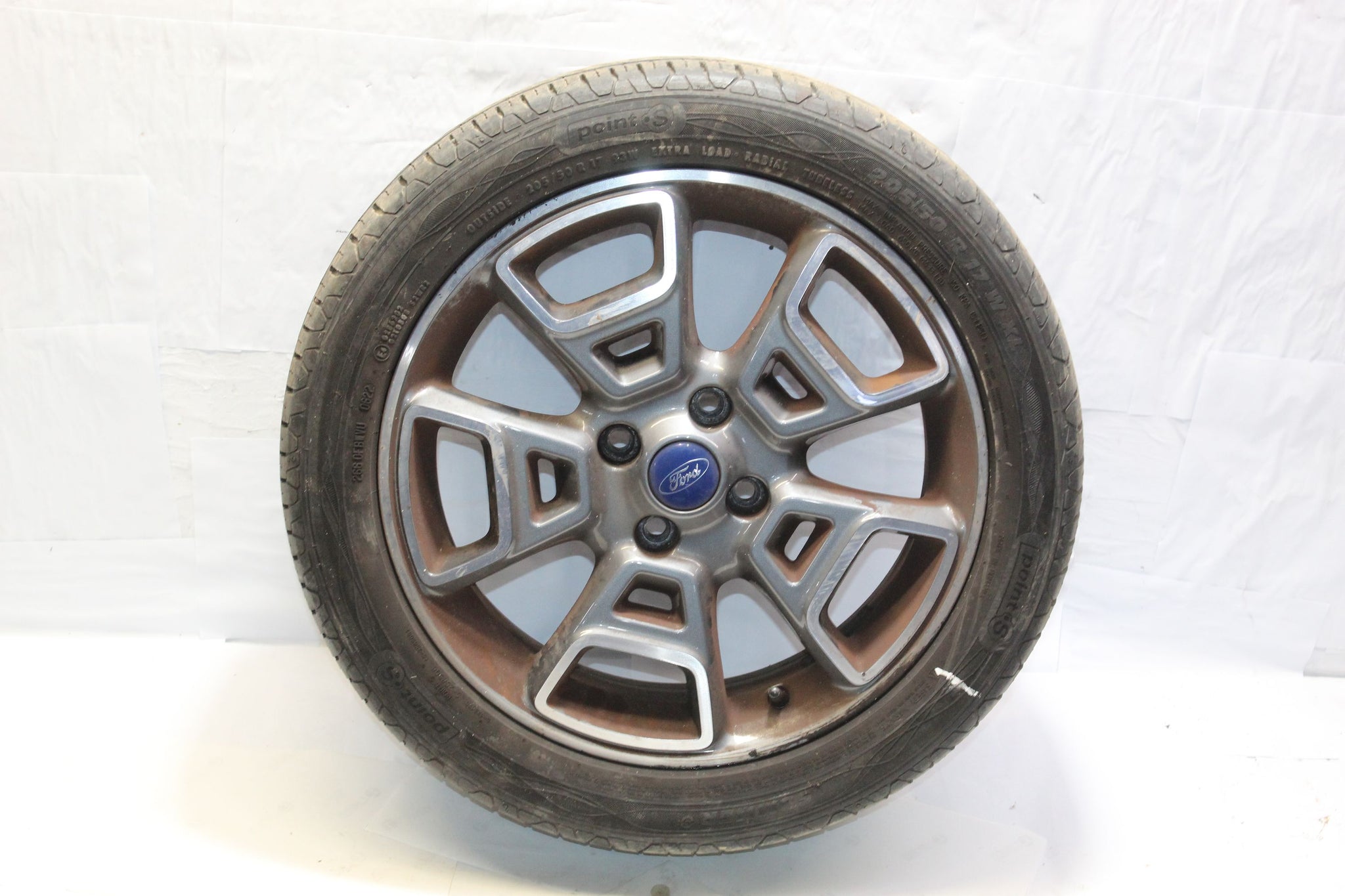 2016 FORD ECOSPORT Alloy Wheel with Tyre 205 / 50 R17 7.4MM