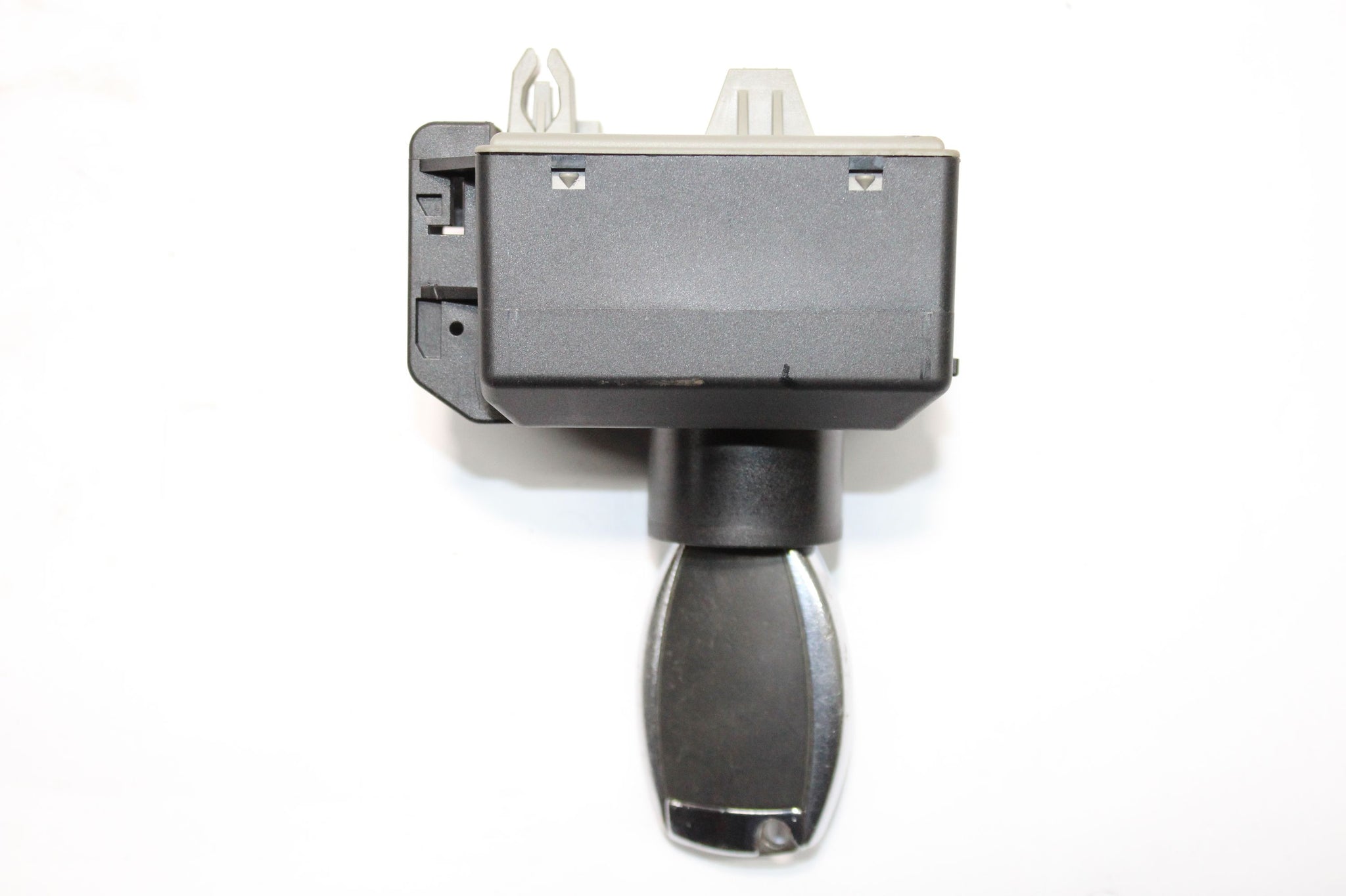 2012 MERCEDES B CLASS W246 IGNITION BARREL AND KEY A2469059700