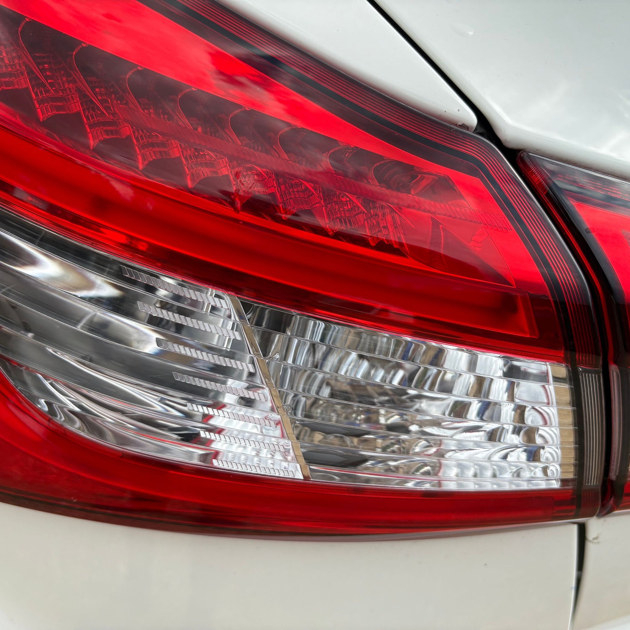 2017 MASERATI GHIBLI LEFT SIDE REAR OUTER TAIL LIGHT