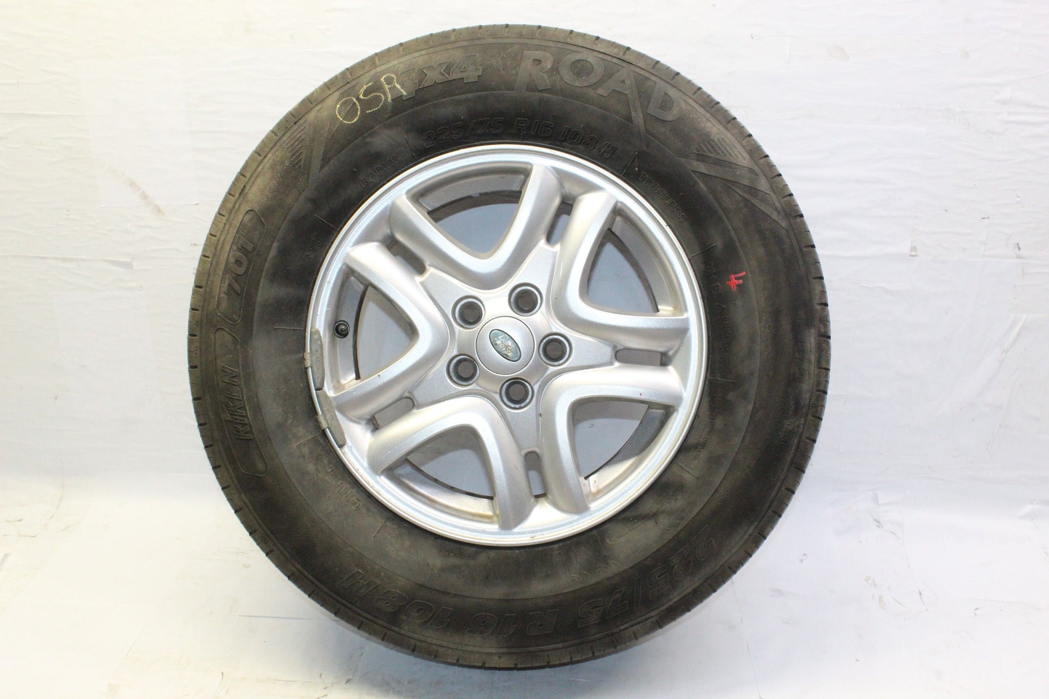 2007 Land Rover Freelander 2 ALLOY WHEEL WITH TYRE 225 / 75 R16 7.3MM