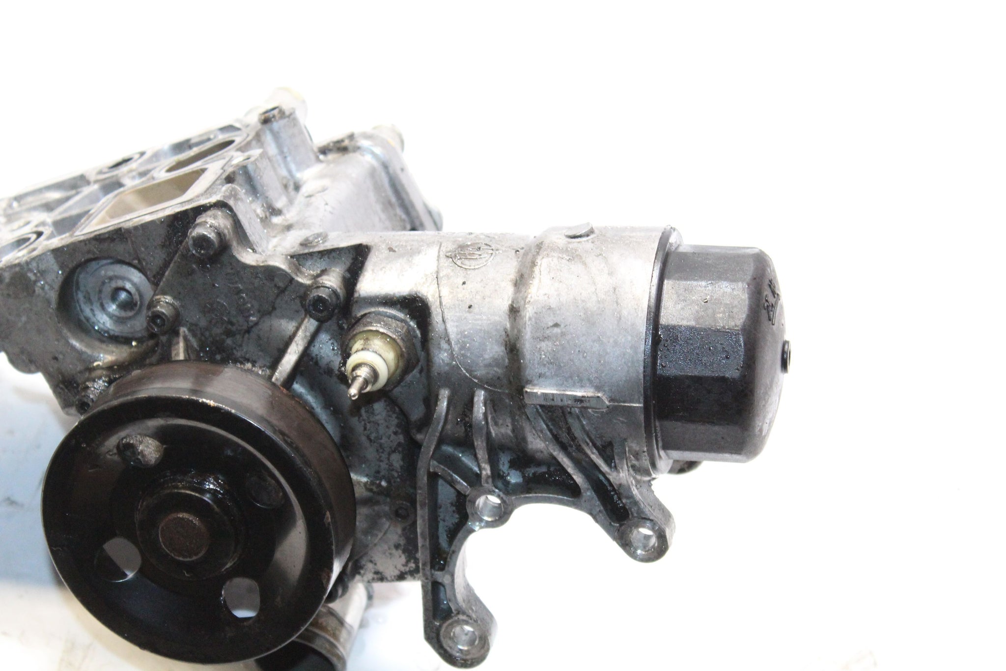 2018 SSANGYONG TURISMO 2.2 Oil Cooler and Water Pump A6711800265