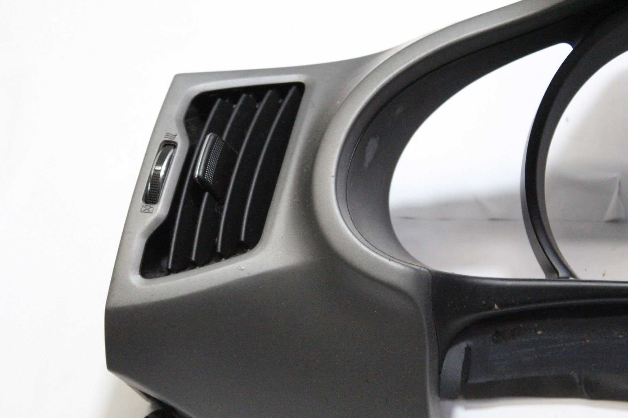 2014 KIA SPORTAGE Right side Dash Speedo Surround Trim and Air Vents