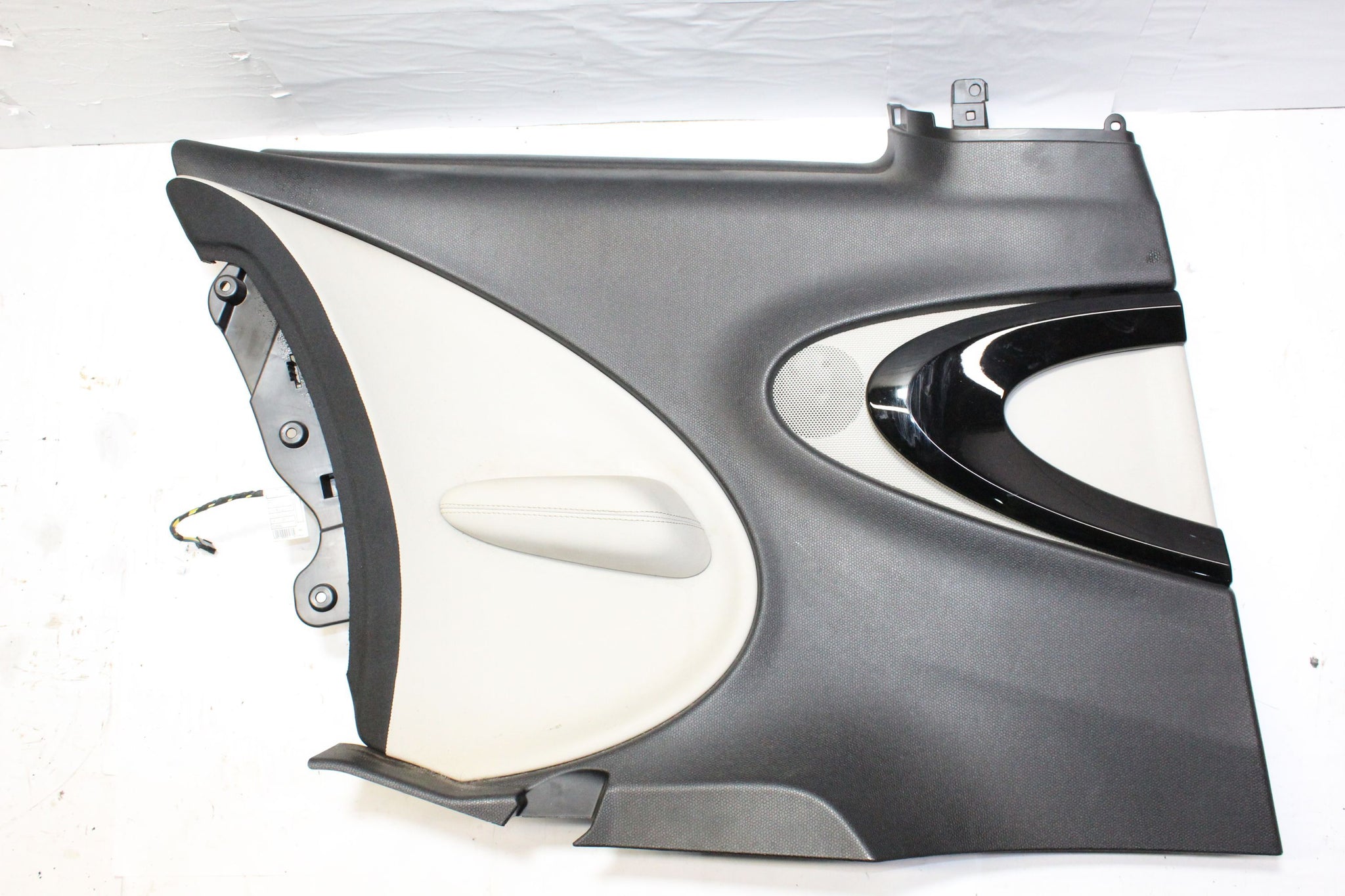 2014 MINI PACEMAN R61 Left side Rear Quarter Panel Card