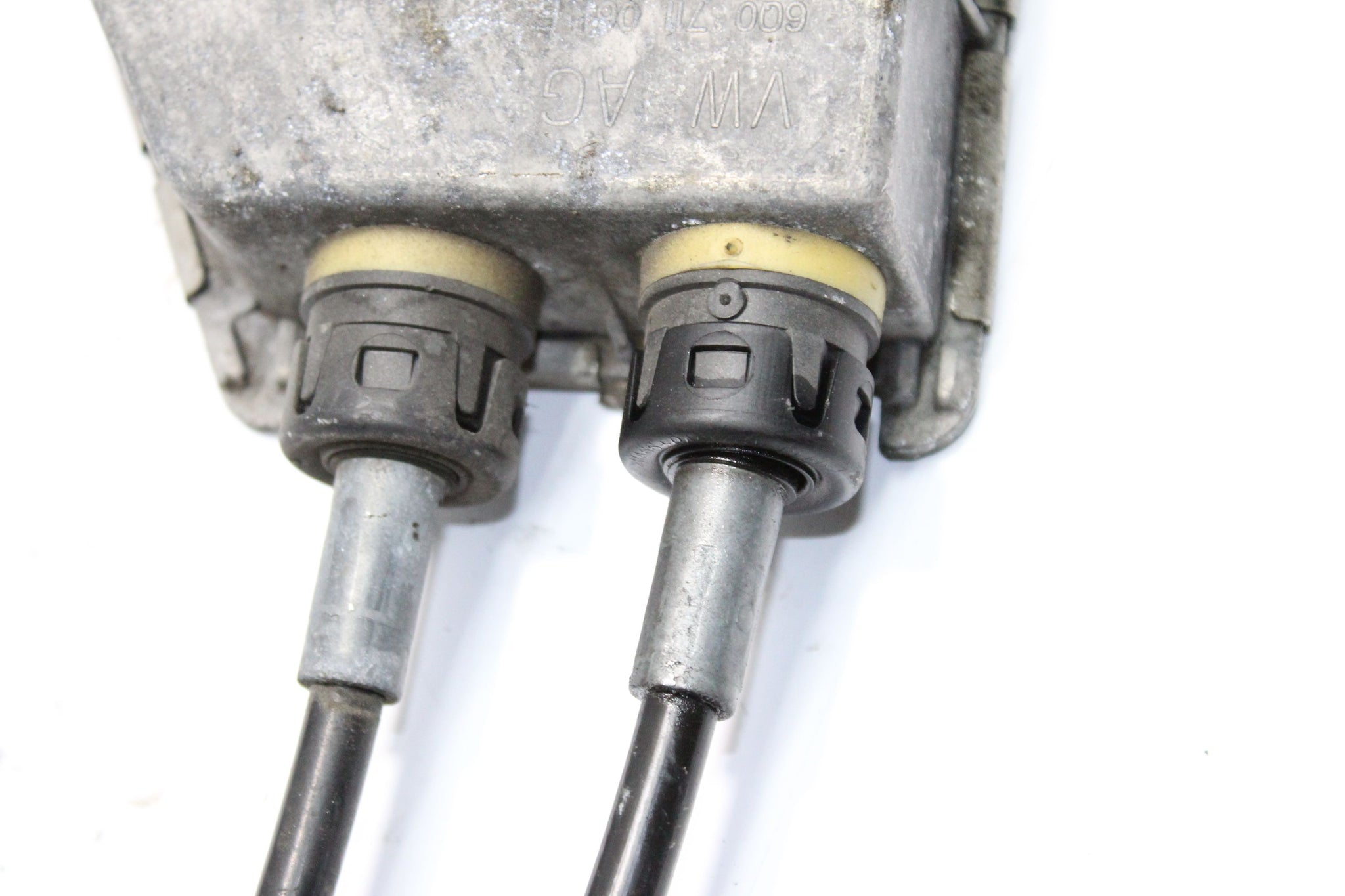 2011 AUDI A1 1.4 MANUAL 6 Speed Gear Selector Cable Linkage 6Q0711049