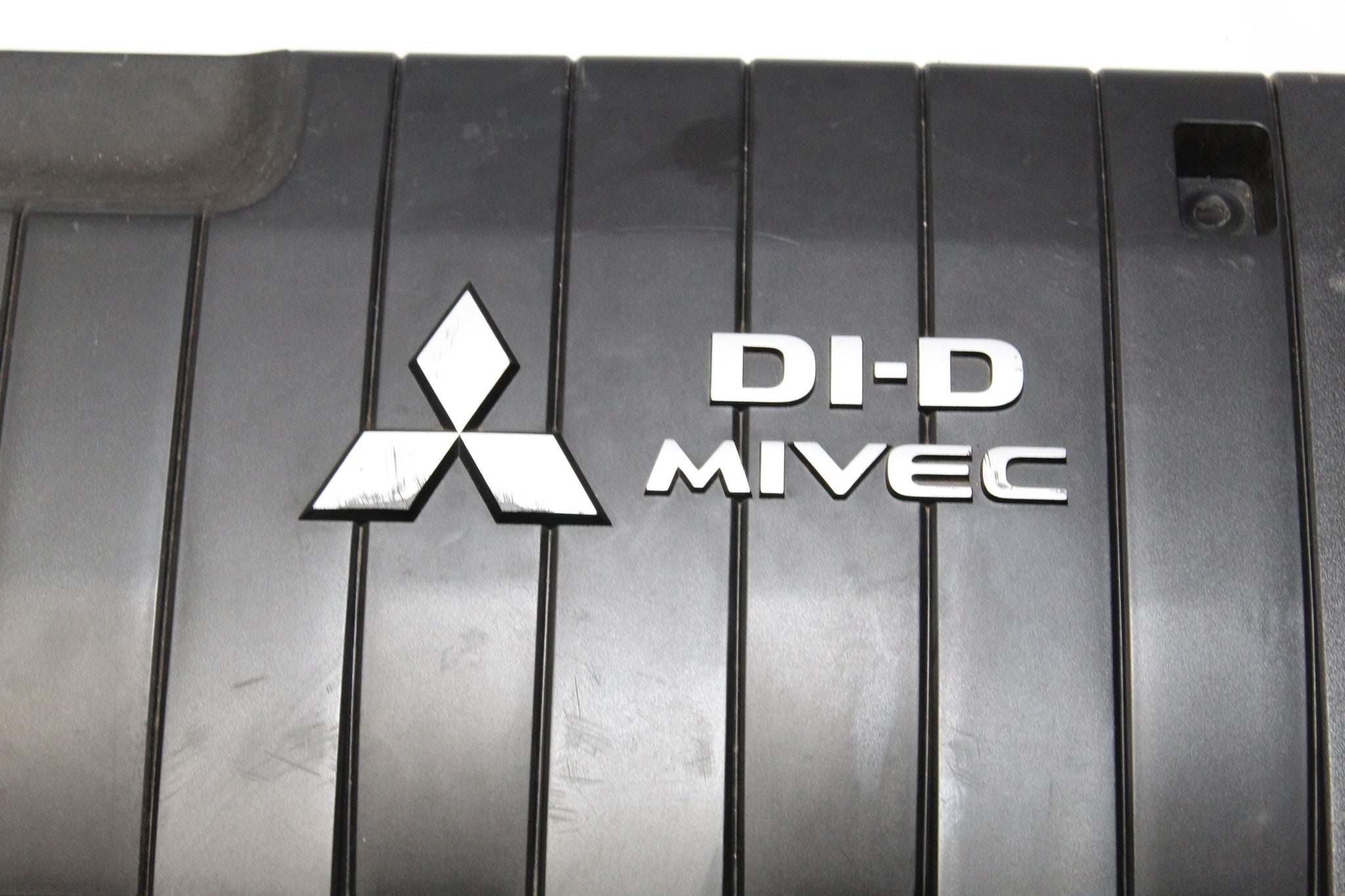 2012 MITSUBISHI OUTLANDER 2.2 Diesel Engine Top Cover