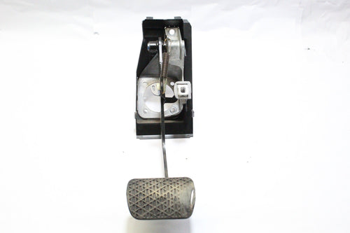 2009 MERCEDES S Class W221 3.0 Brake Pedal