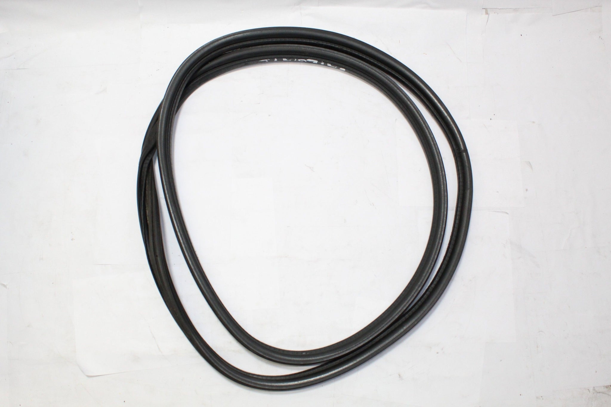 2011 PEUGEOT 107 Rear Tailgate Seal Rubber