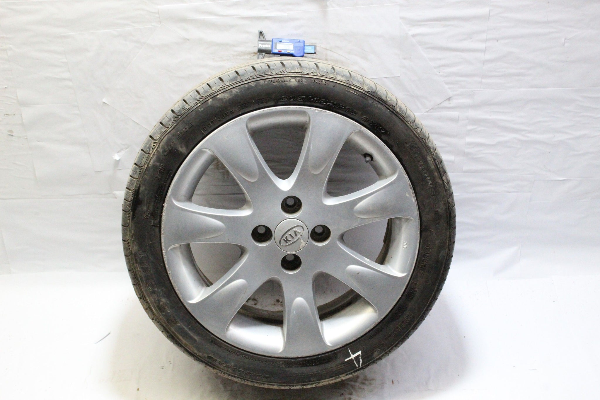 2009 KIA RIO Alloy Wheel with Tyre 205/45 R16 7.2MM