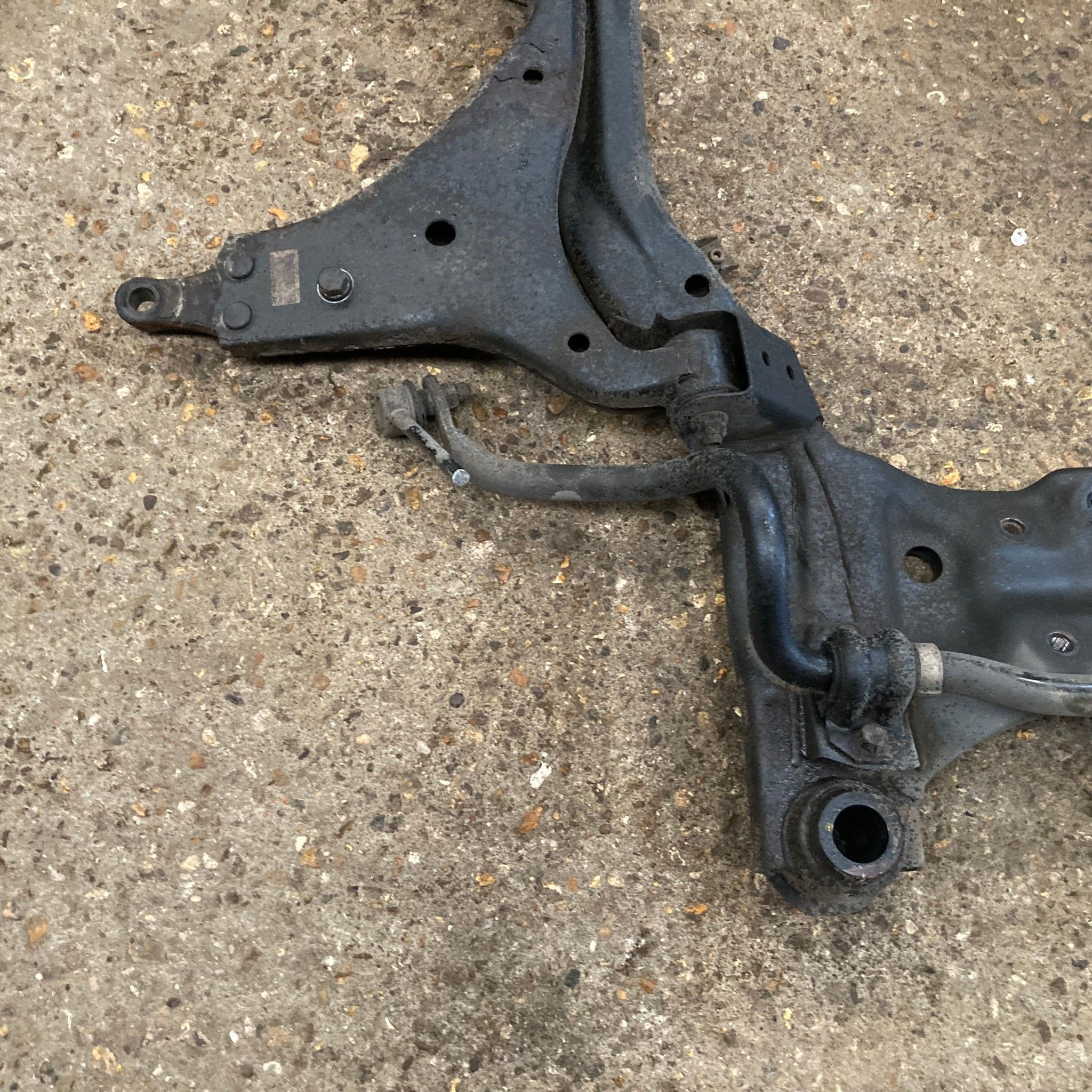 2010 KIA CEED 1.6 Front Subframe