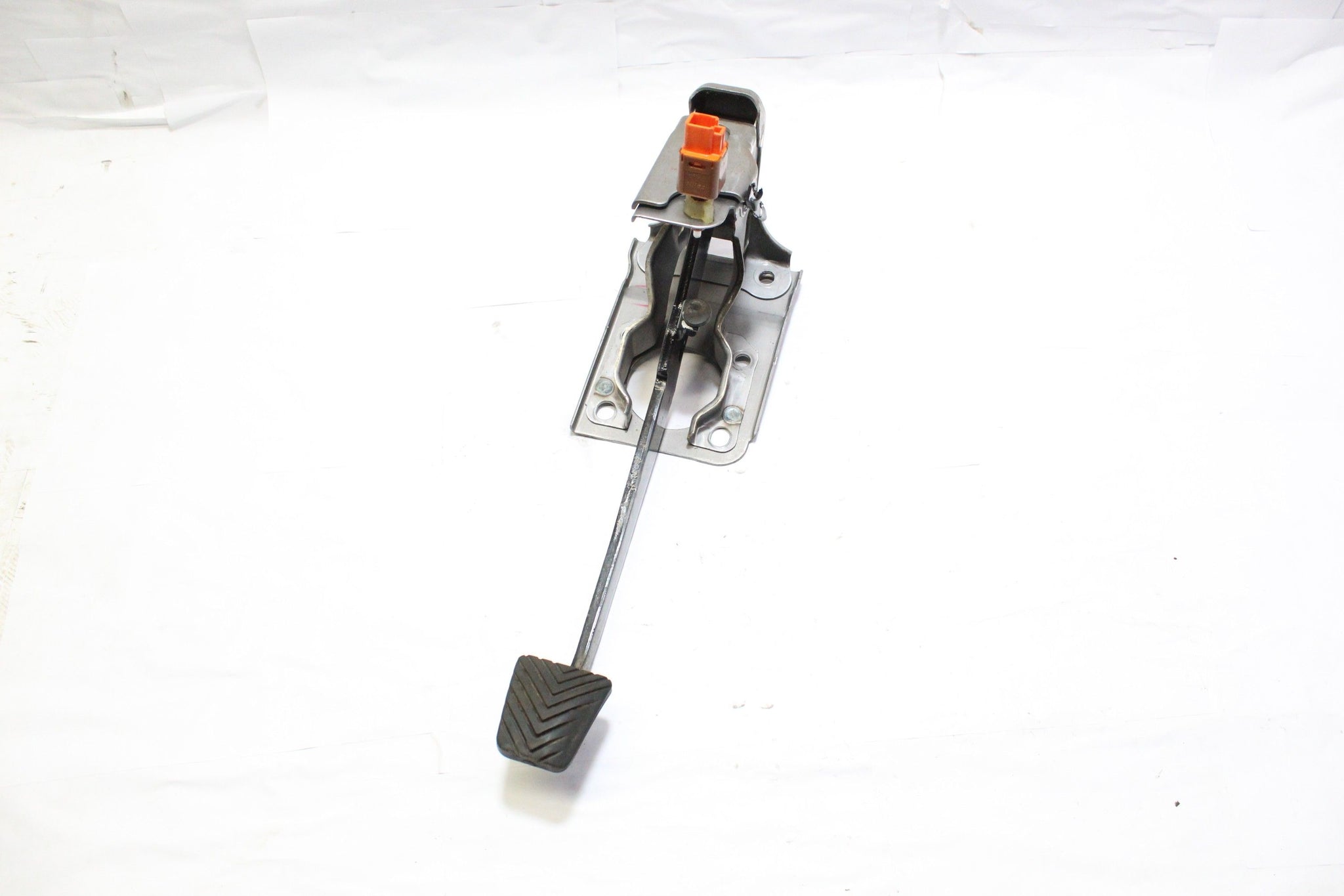 2015 MITSUBISHI ASX 1.6 Brake Pedal