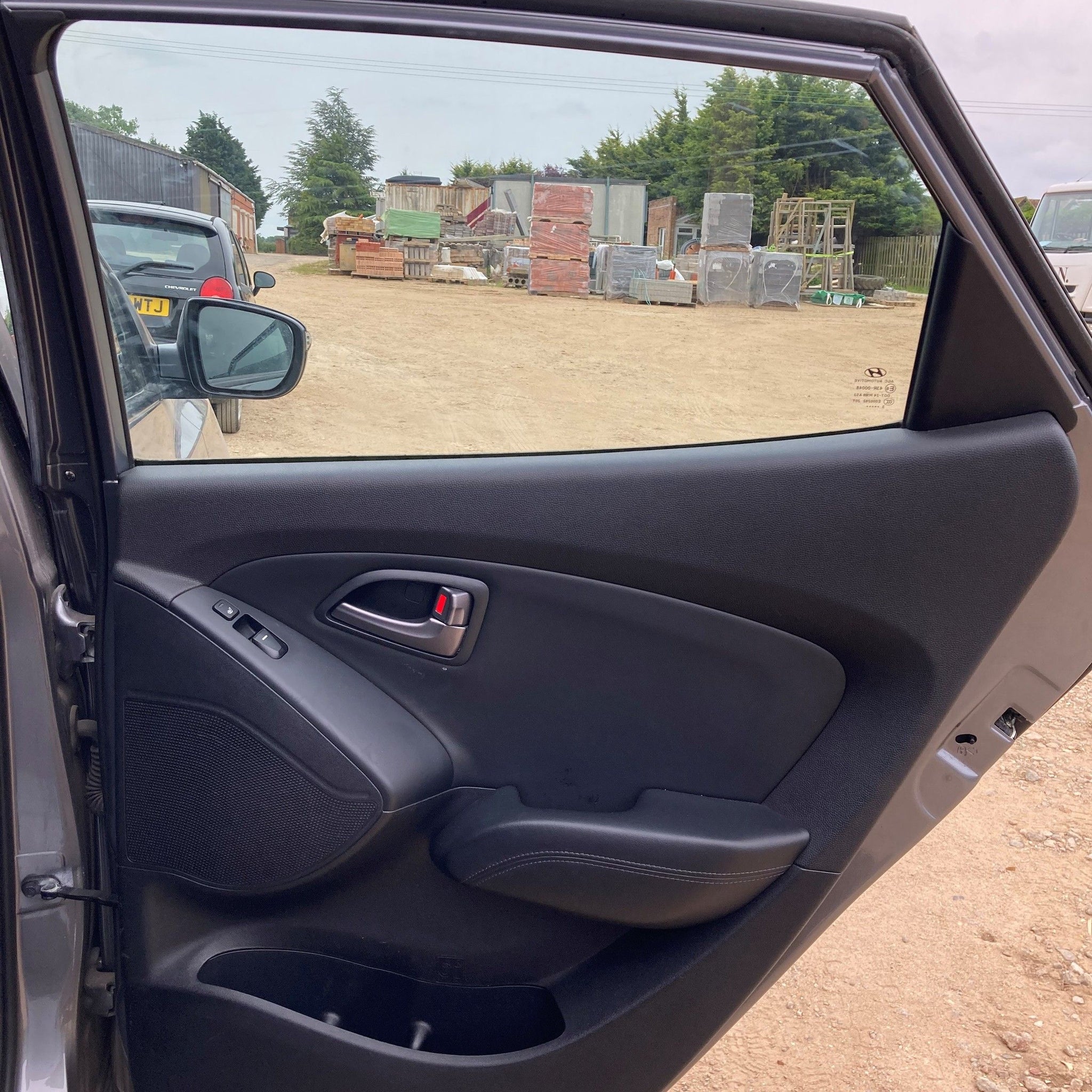 2013 HYUNDAI IX35 Driver side Rear Complete Door GREY