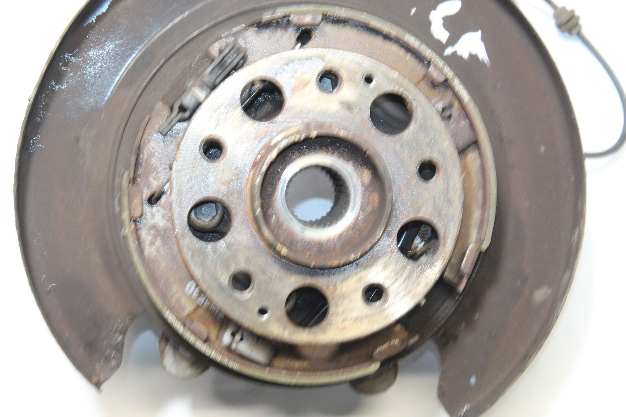 2015 SSANGYONG KORANDO 2.0 Left side Rear Wheel Hub