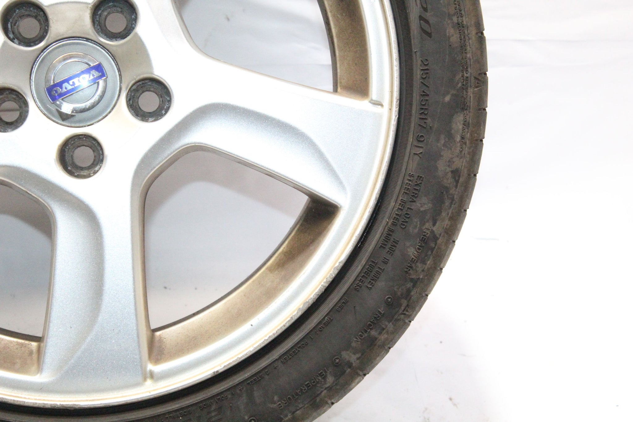 2011 VOLVO V60 Alloy Wheel with Tyre 215/45 R17 3.0MM