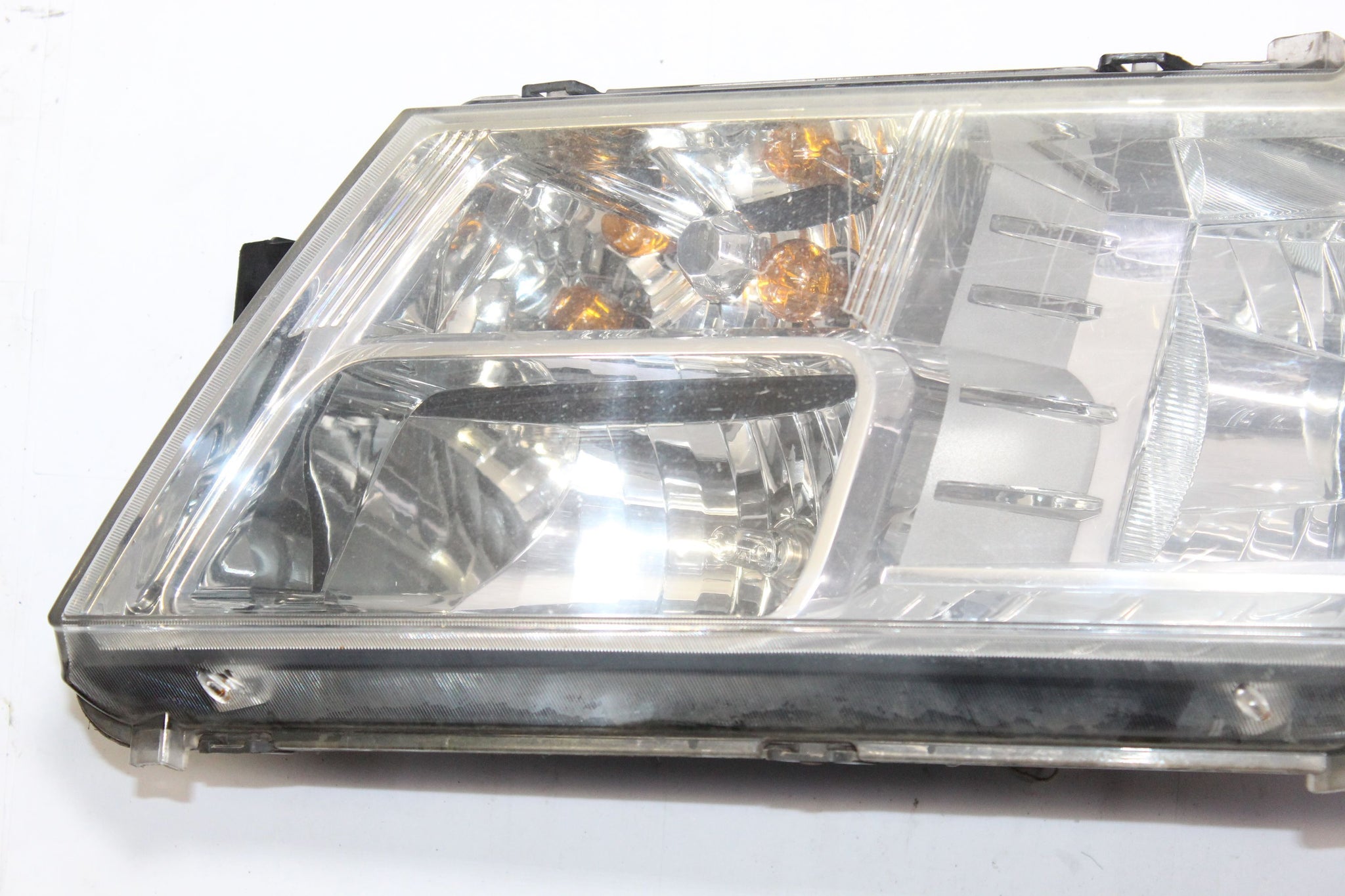 2009 DODGE JOURNEY LEFT SIDE HEADLIGHT 05067787AA