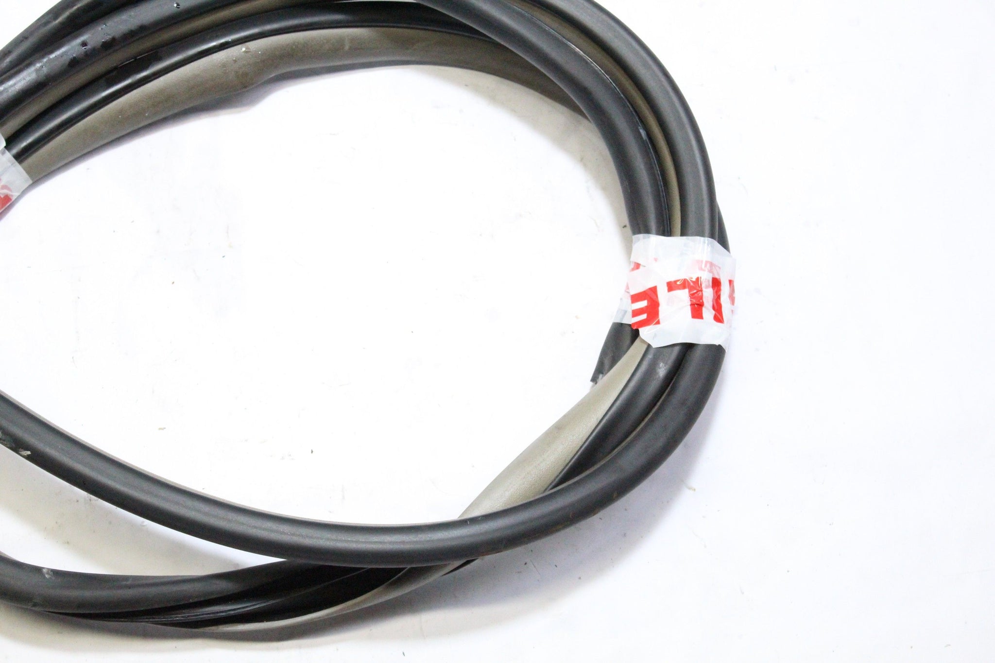 2011 TOYOTA YARIS Right side Front Door Seal Rubber