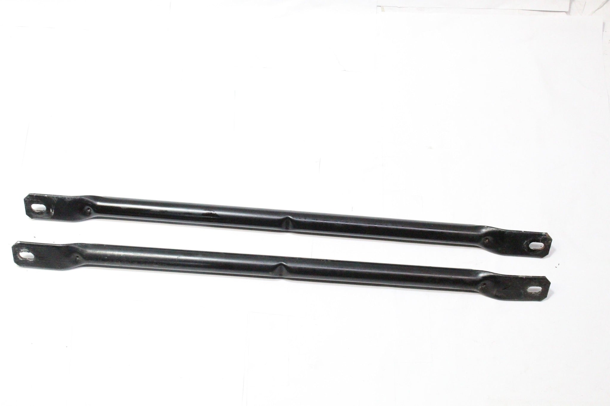 2006 BMW Z4 2.0 Cross Braces Under Bonnet