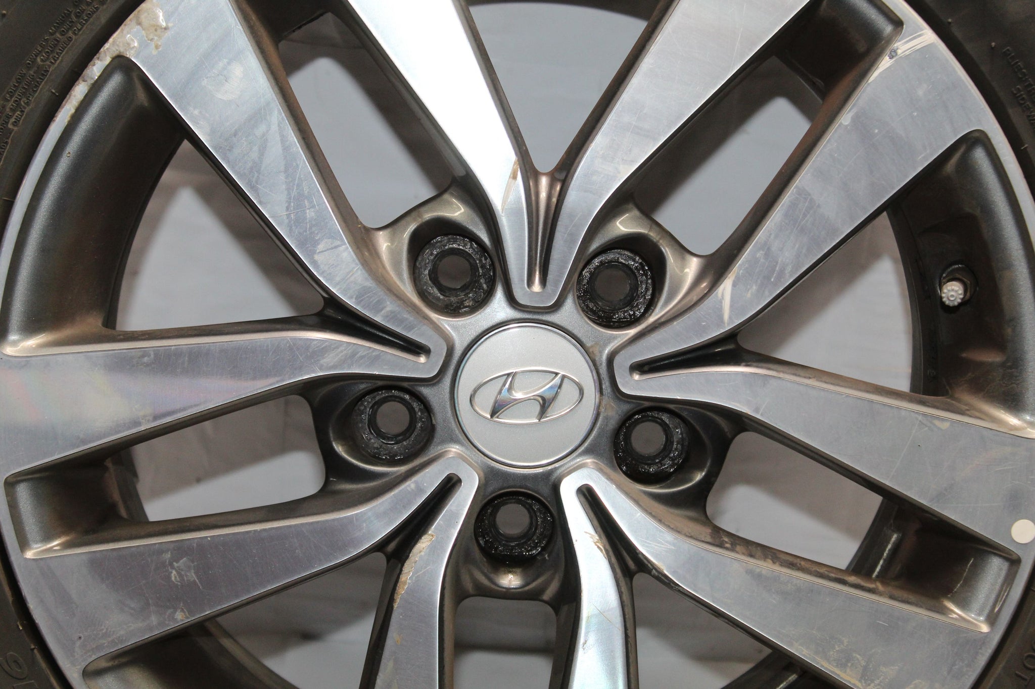 2017 HYUNDAI I30 MK3 Alloy Wheel with Tyre 205 / 55 R16 6.6MM