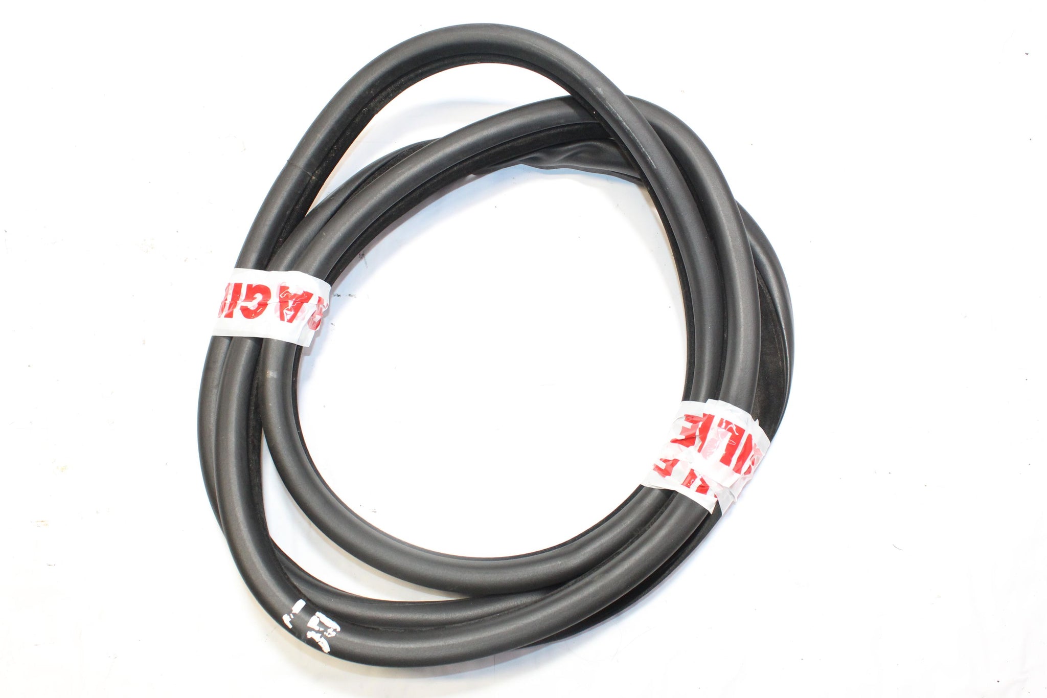 2011 RANGE ROVER EVOQUE Left side Rear Door Seal Rubber