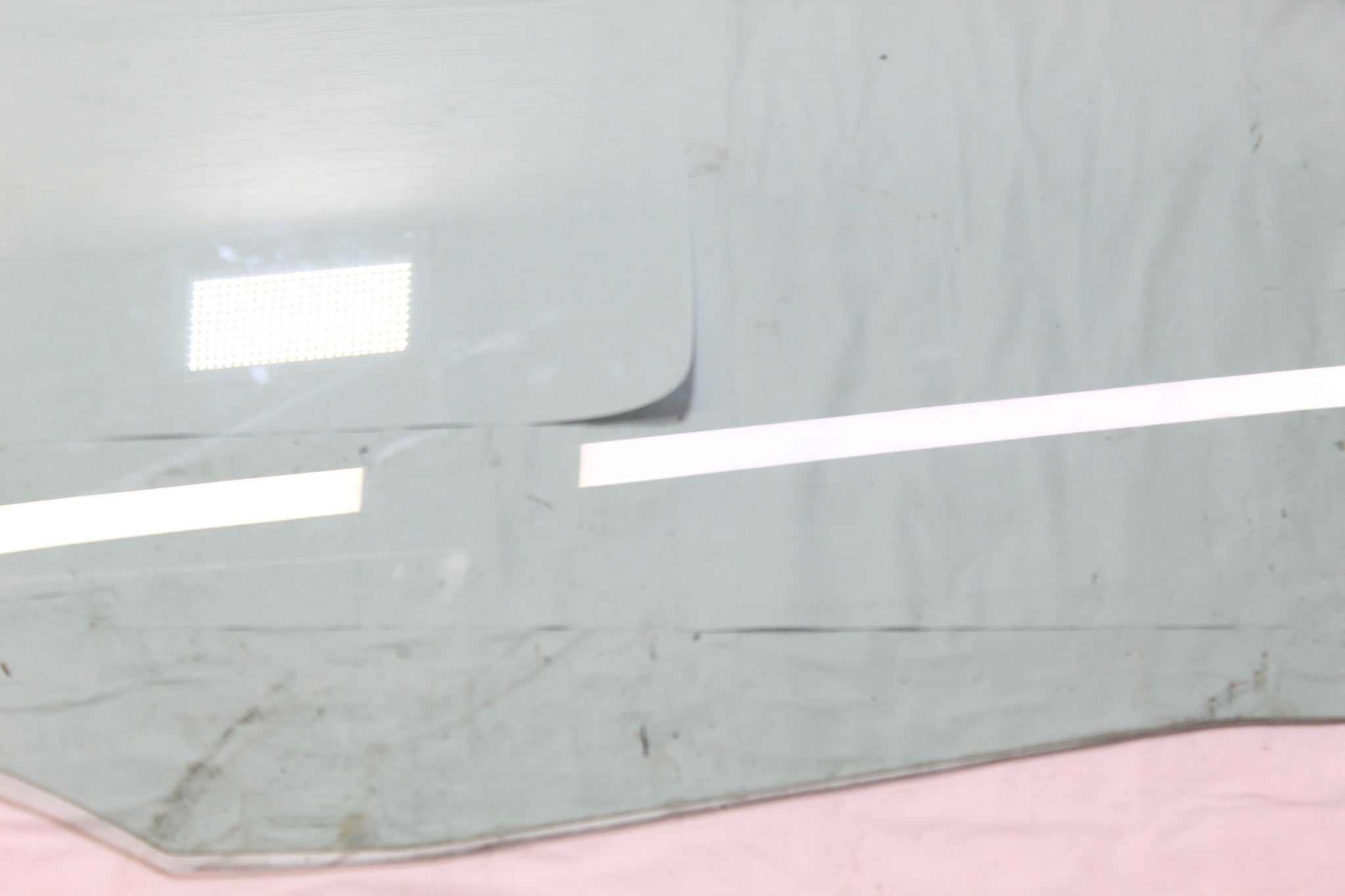 2010 MERCEDES B Class W245 Right side Front Door Window Glass