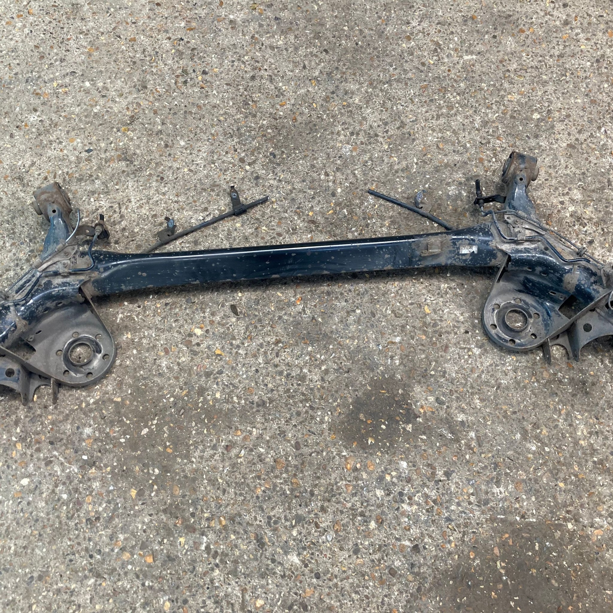 2014 TOYOTA VERSO 1.6 REAR AXLE
