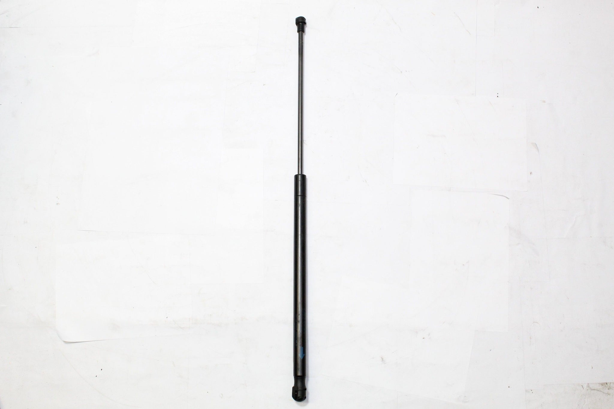 2011 PEUGEOT 107 Tailgate Strut 689500H020