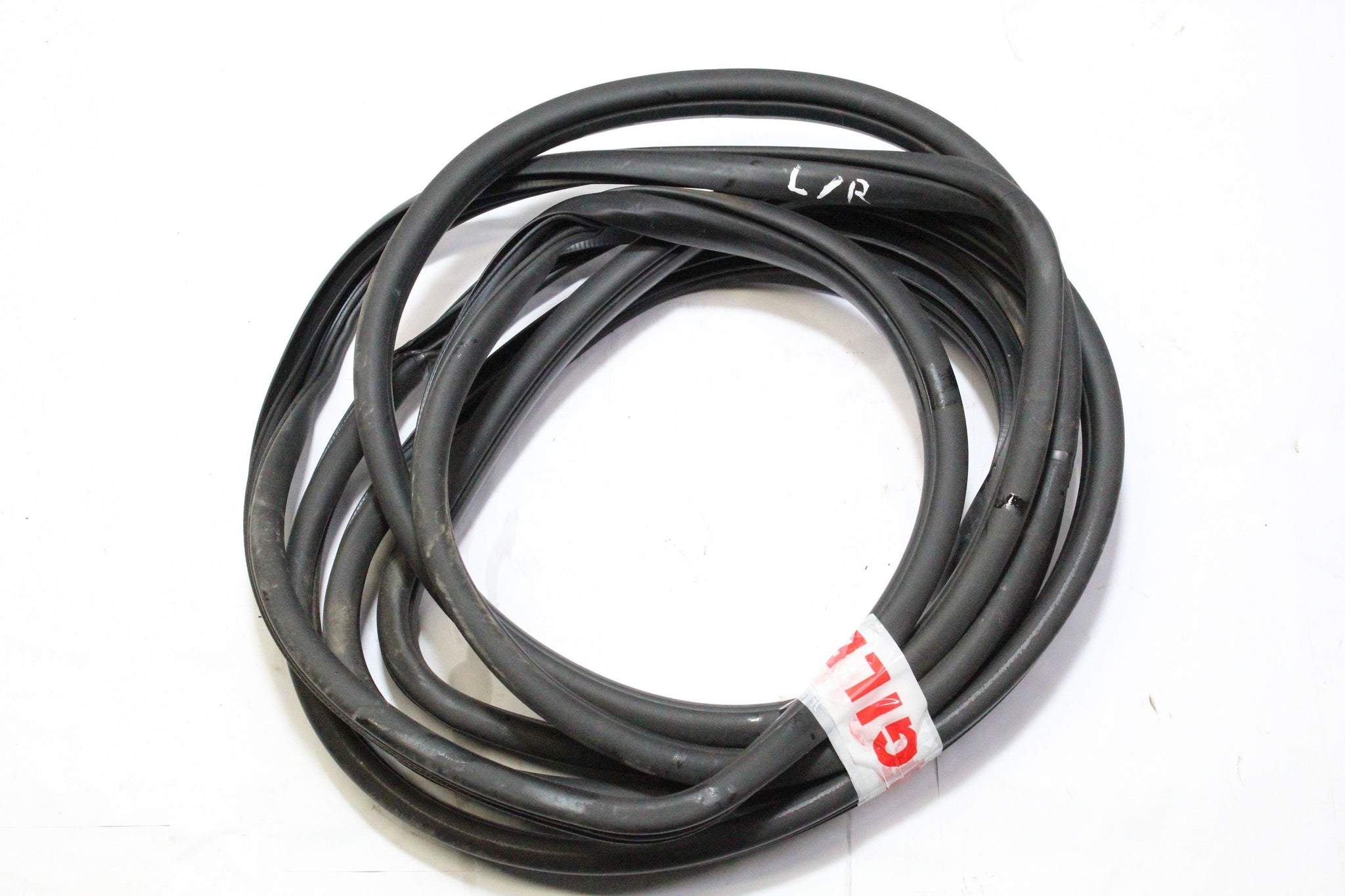 2014 KIA SPORTAGE Left side Rear Door Seal Rubber