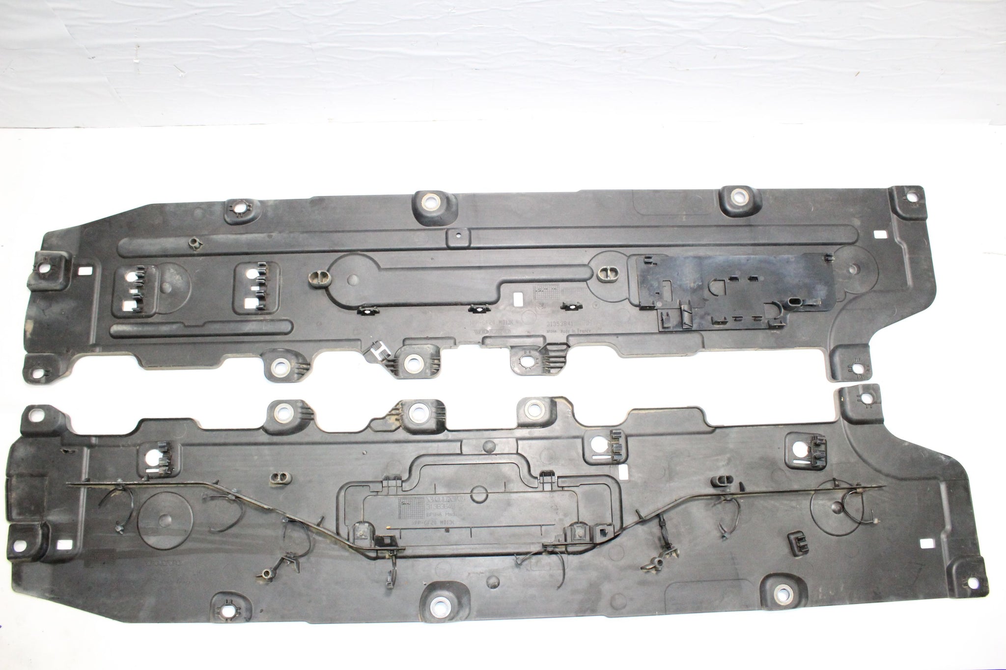 2015 VOLVO XC90 MK2 UNDERBODY COVERS UNDERTRAY PAIR 31383649 31353841