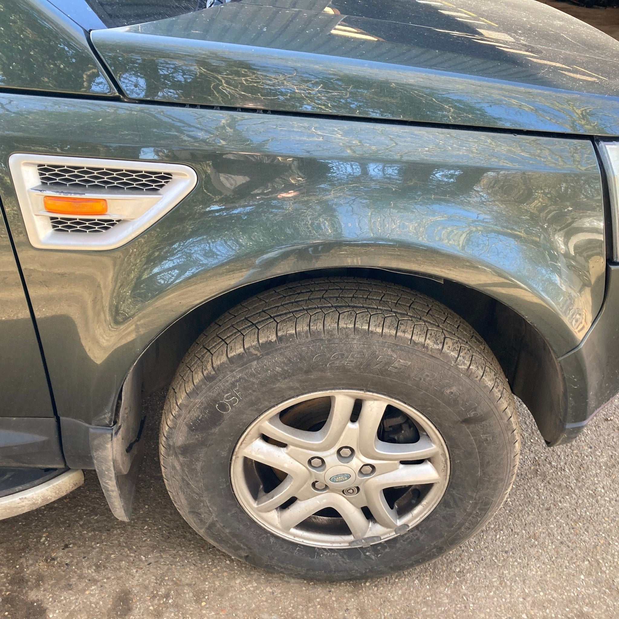 2007 Land Rover Freelander 2 driver side wing LRC 904 TONGA GREEN