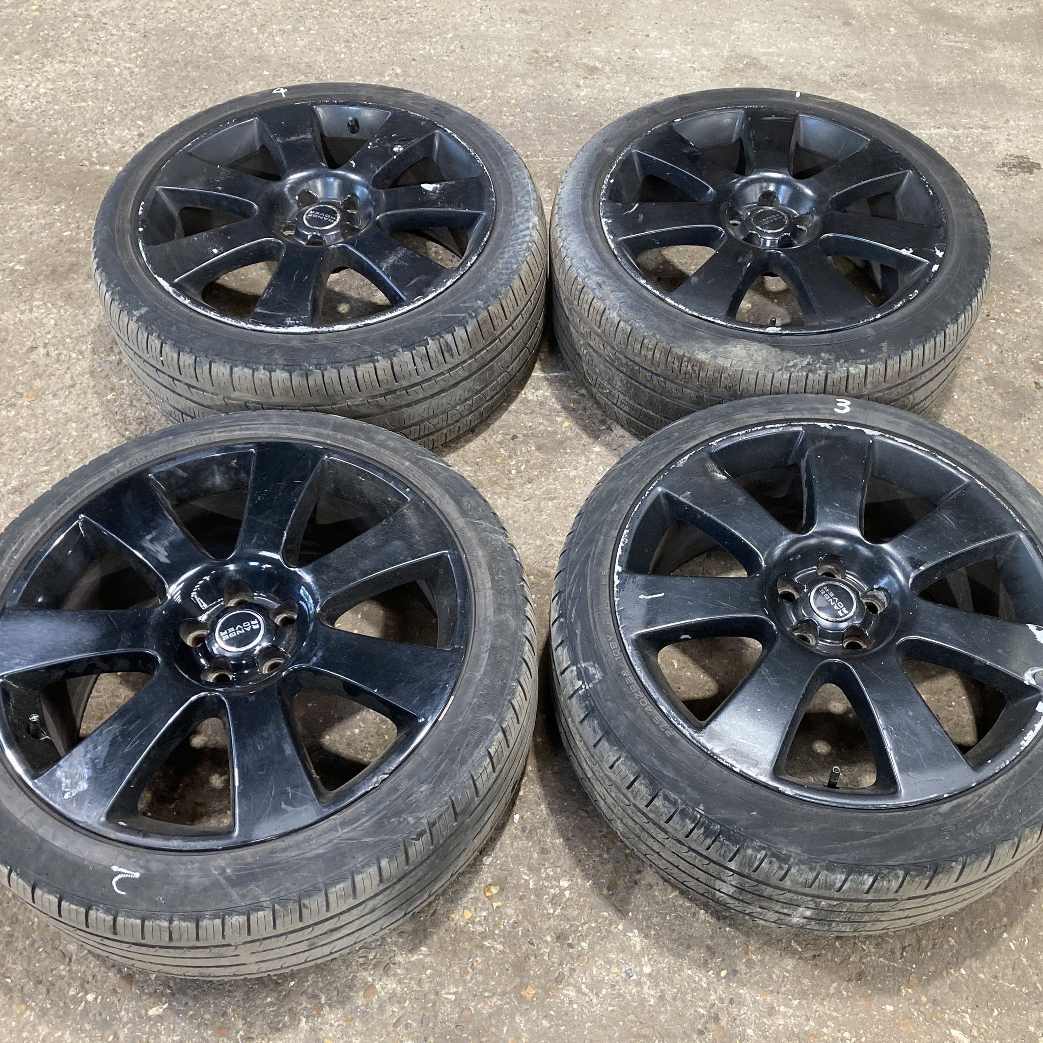 2013 RANGE ROVER VOGUE L405 AUTOBIOGRAPHY SET OF ALLOY WHEELS WITH TYRES R22