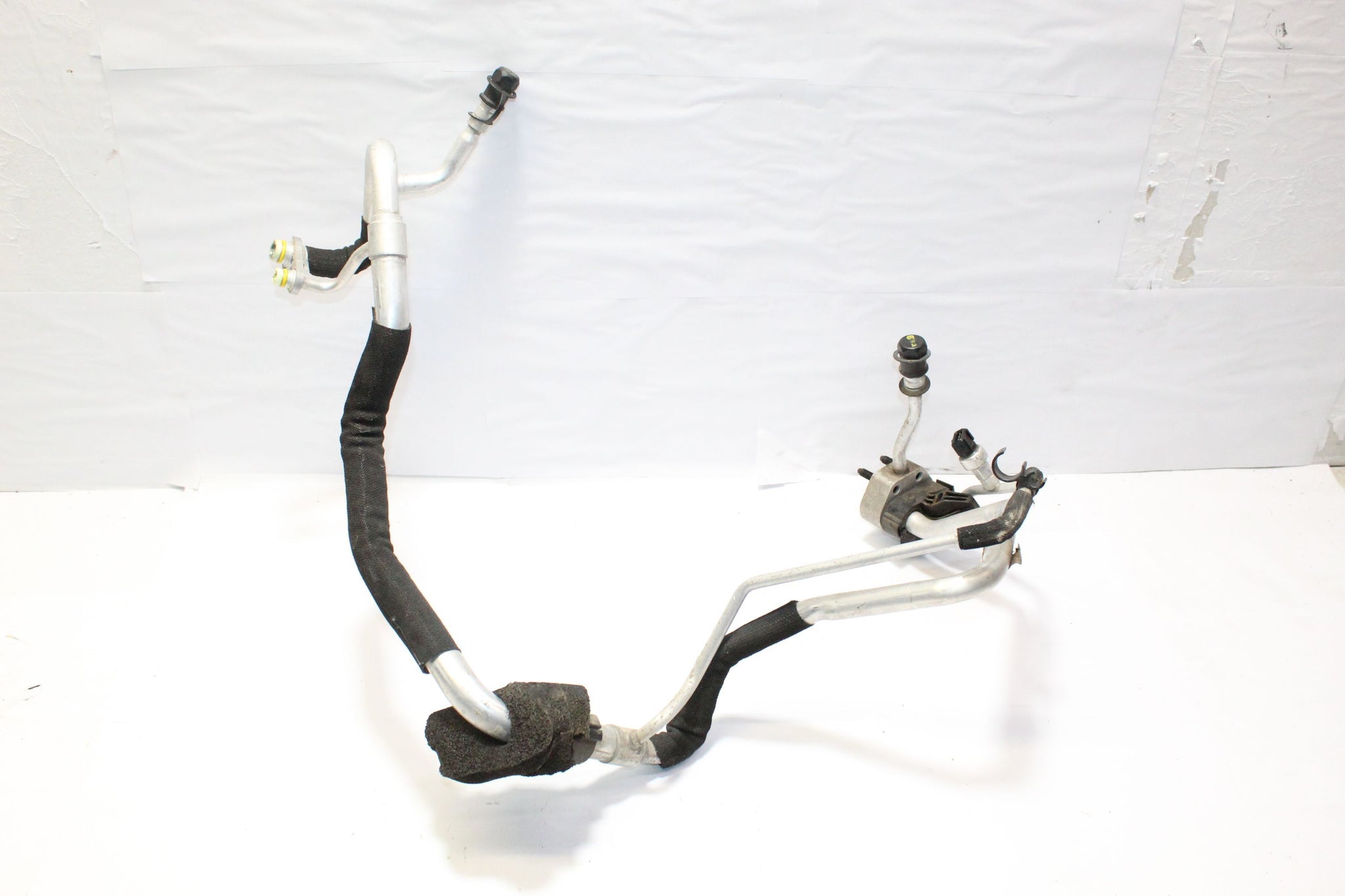 2011 VOLVO V60 1.6 AIR CON PIPES