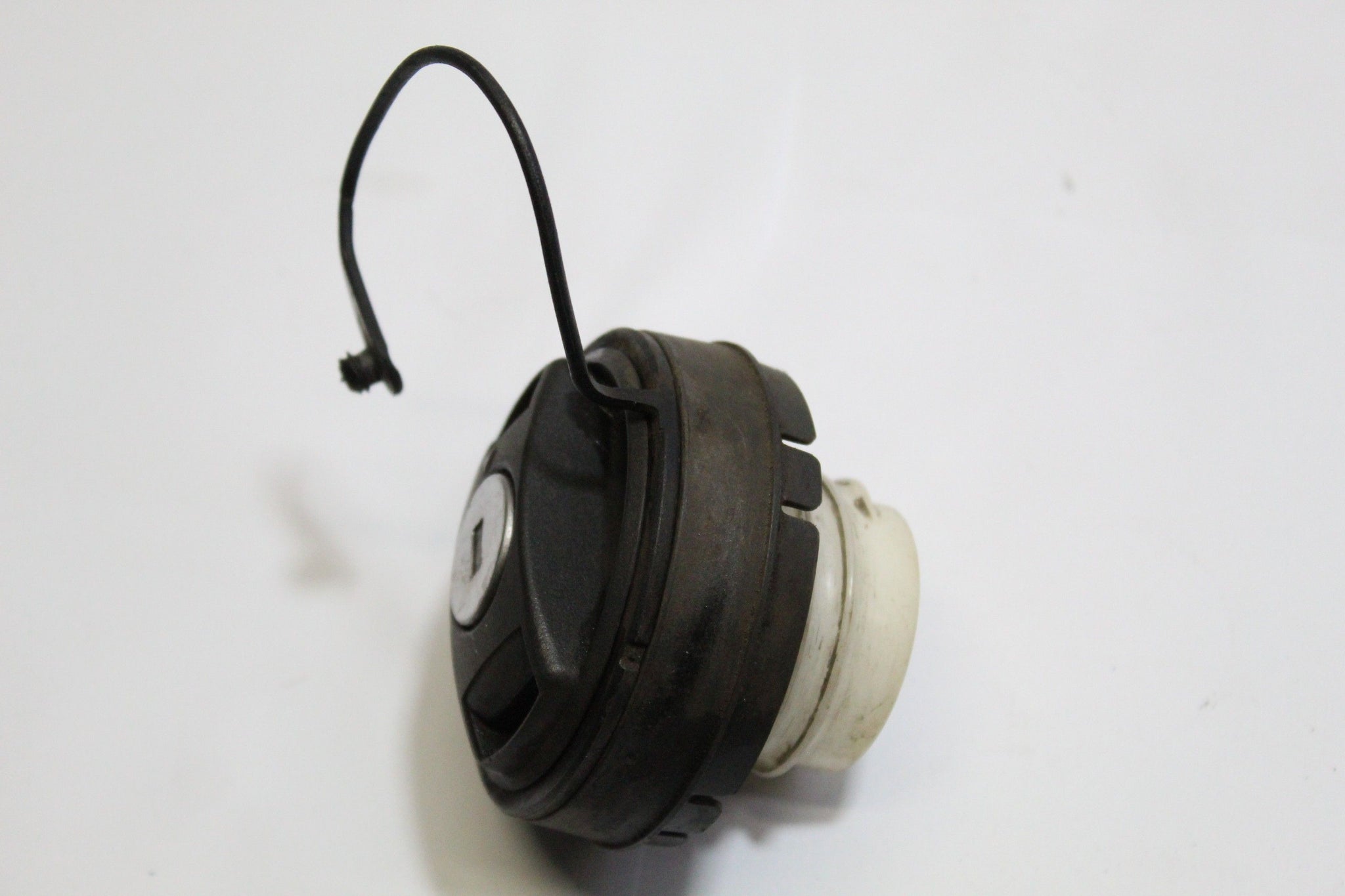 2011 PEUGEOT 107 1.0 Fuel Filler Cap