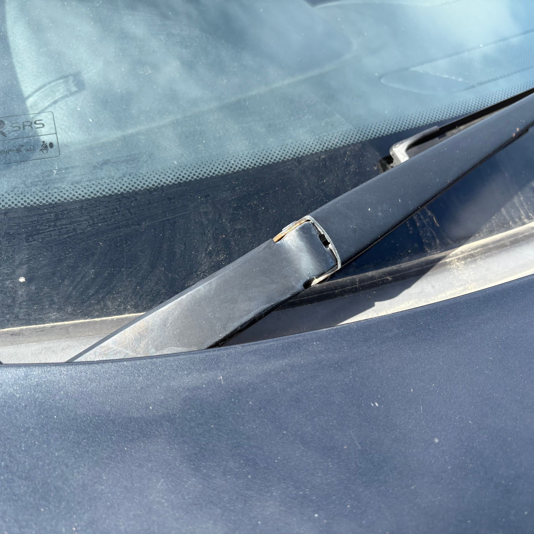 2010 VOLVO XC90 FRONT WIPER ARMS (PAIR)