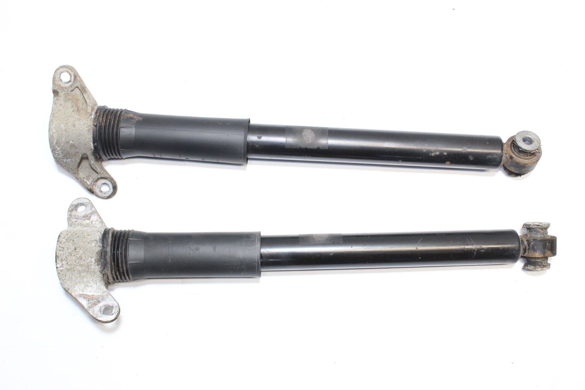 2017 JAGUAR F PACE 2.0 Rear Shock Absorber Pair GX73-3K036-BA