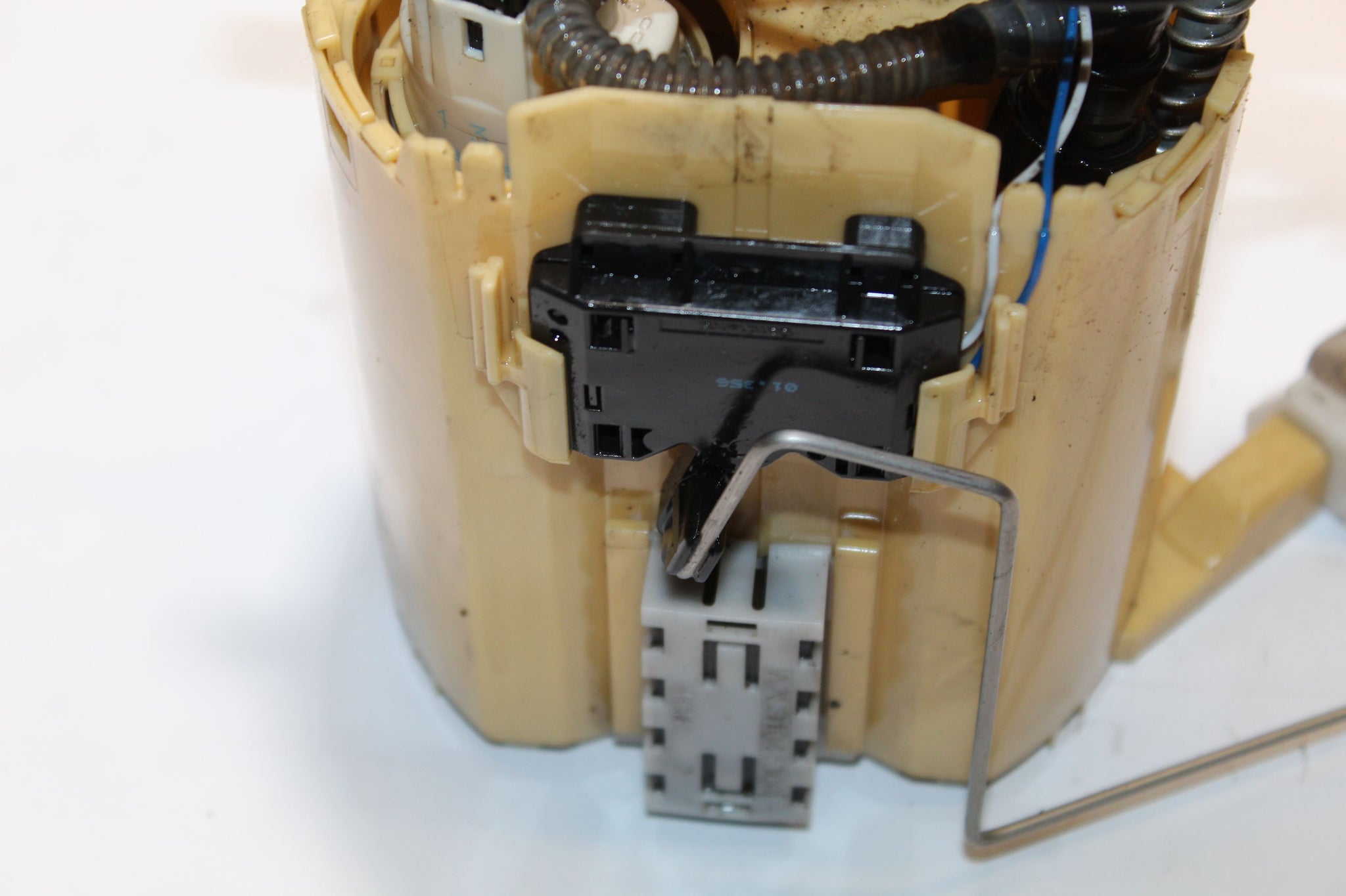 2015 LAND ROVER DISCOVERY SPORT 2.2 Fuel Pump Sender unit FK72-9H307-DA