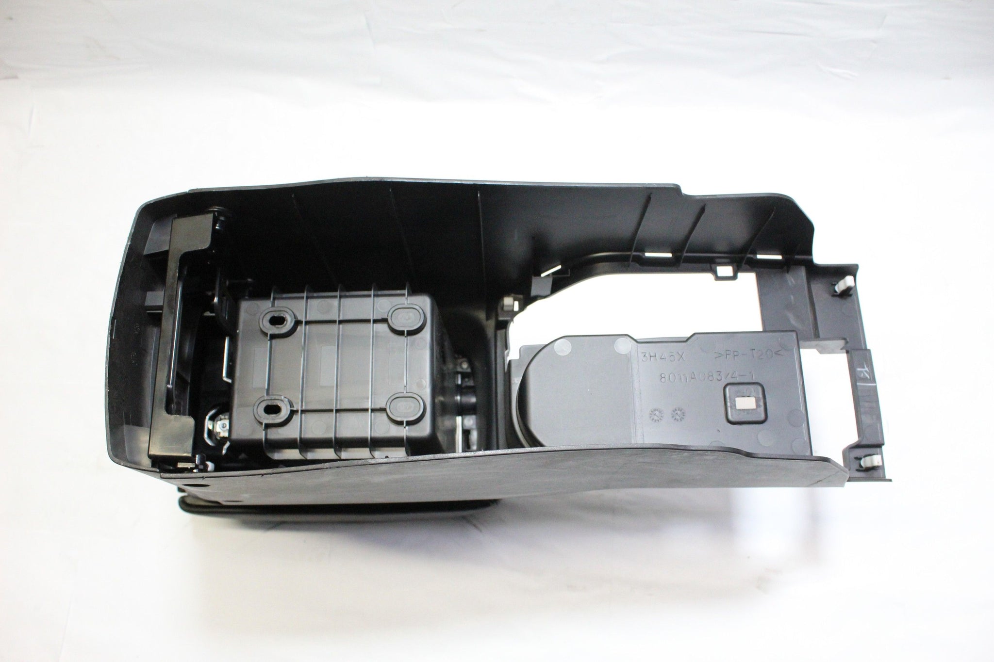 2008 Mitsubishi Outlander Center Console Arm Rest